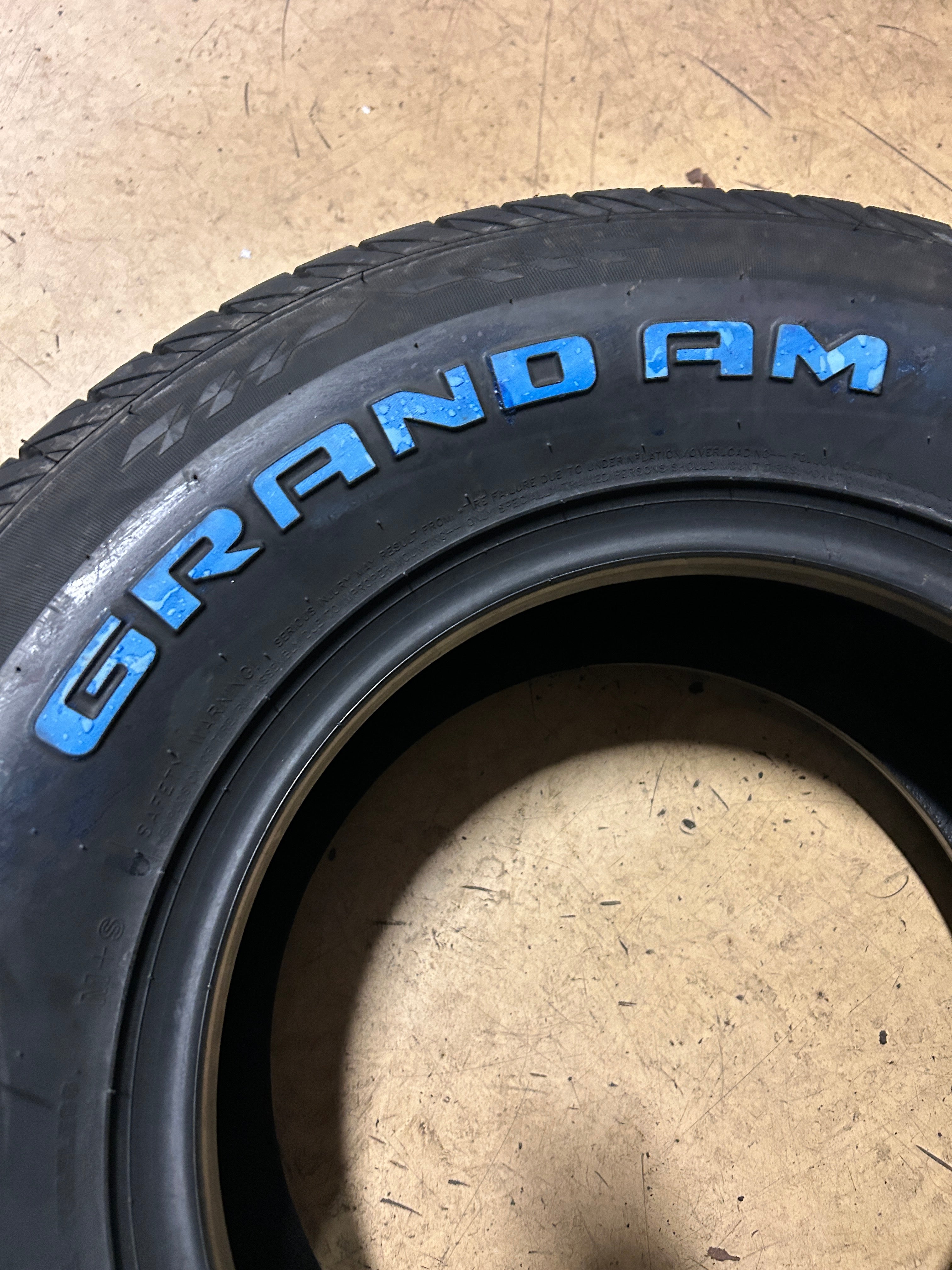 VENOM POWER GRAND AM RWL P 275 60 15 107T ALL SEASON TIRE VPGAM02
