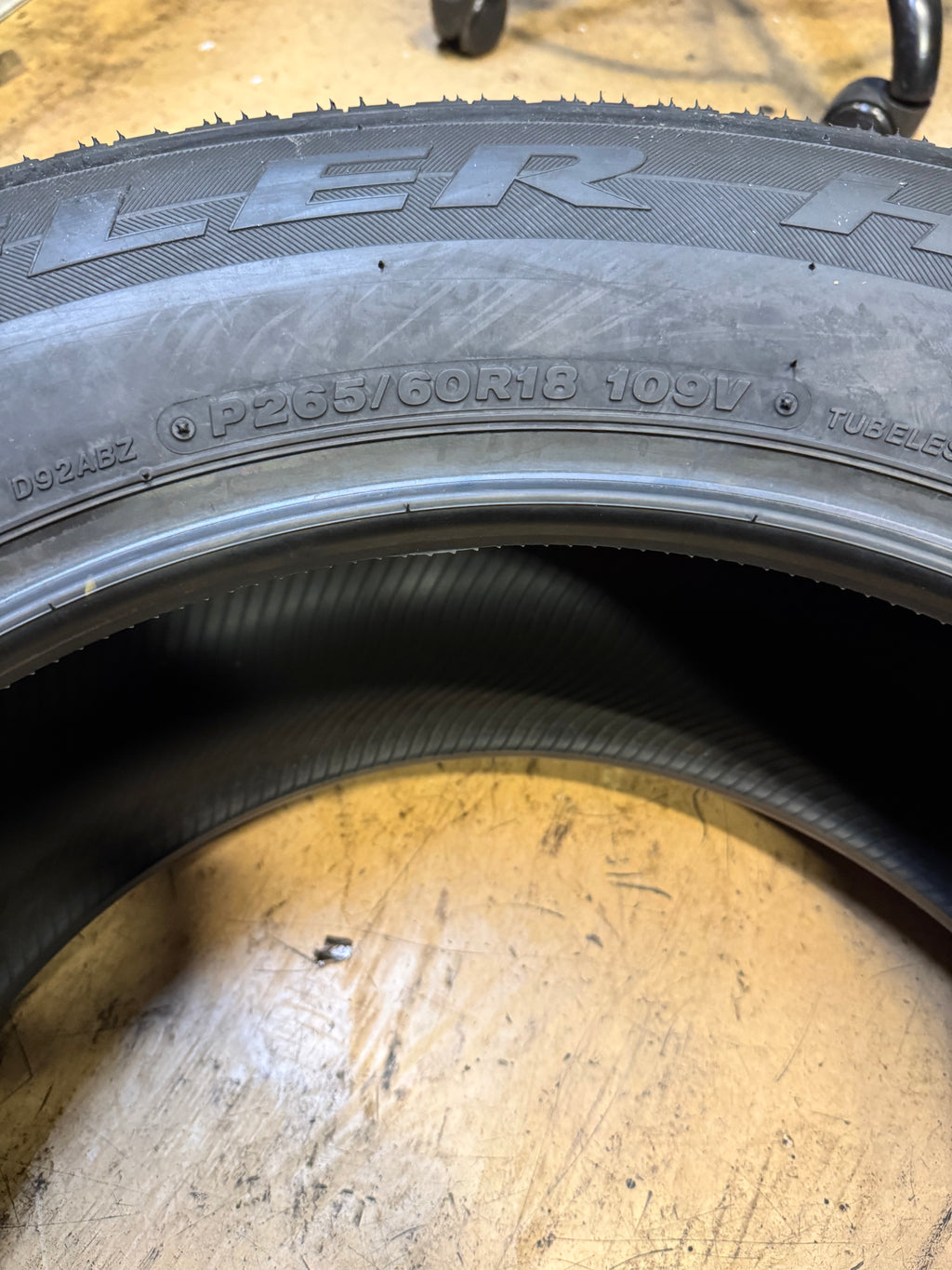2 NOS BRIDGESTONE DUELER H/P 92A P 265 60 18 109V HIGHWAY TERRAIN TIRE 127356