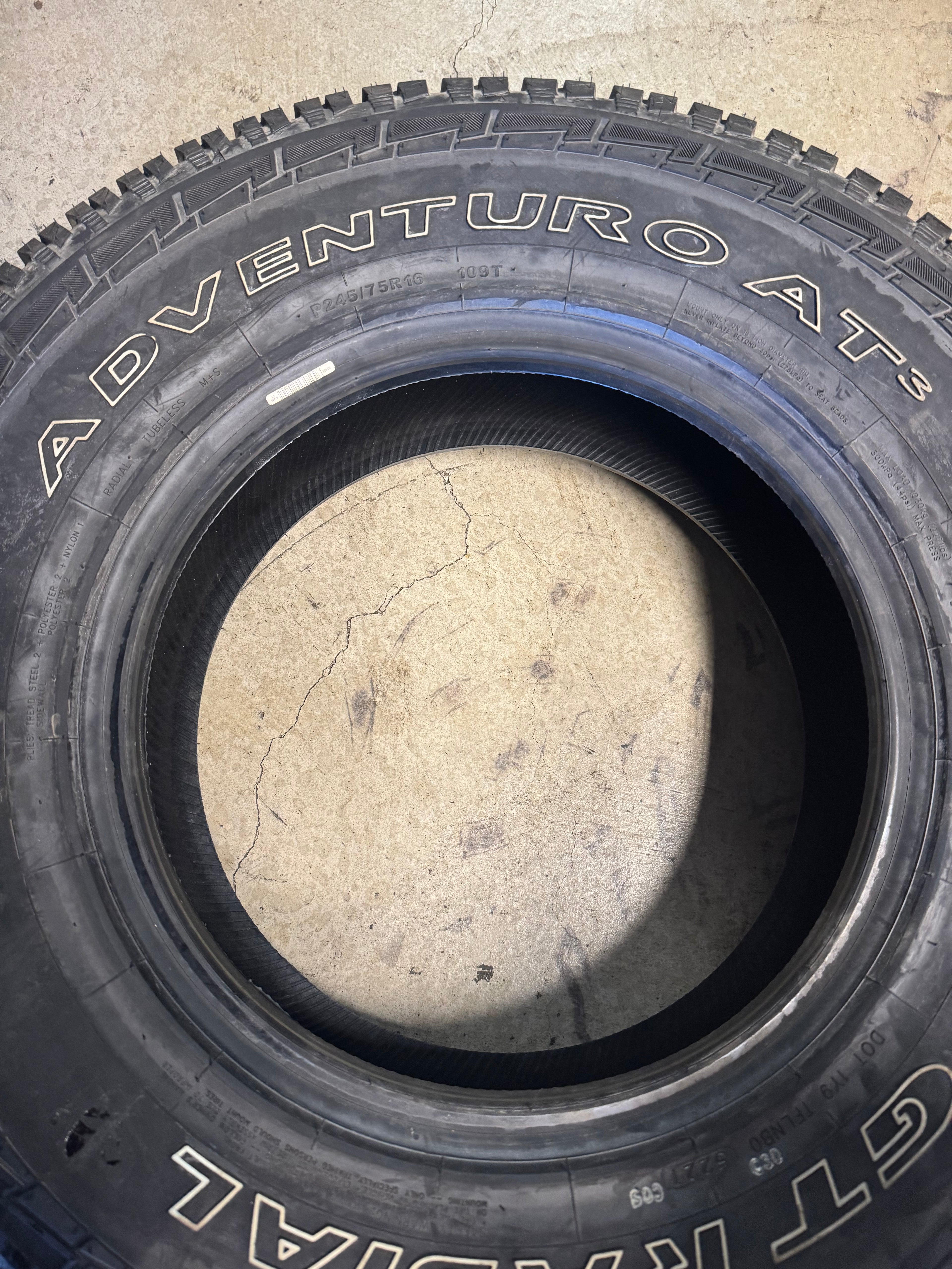 NOS GT RADIAL ADVENTURO AT3 OWL P 245 75 16 109T ALL TERRAIN TIRE AS083