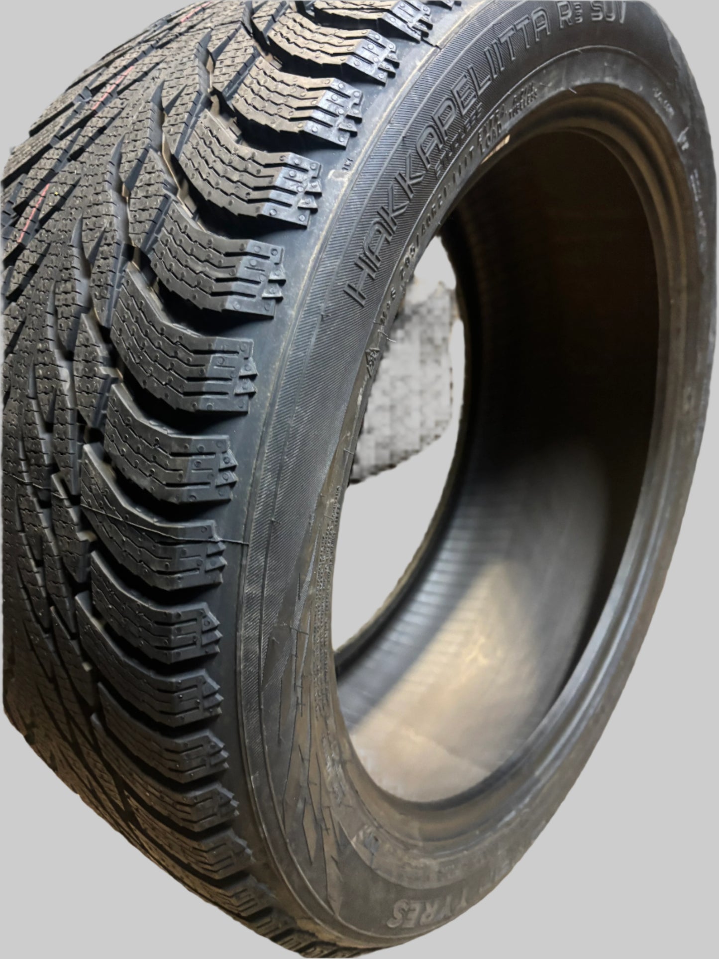 NEW OLD STOCK NOKIAN HAKKAPELIITTA R3 SUV BSW P 295 40 21 111T XL SNOW WINTER TIRE T430701