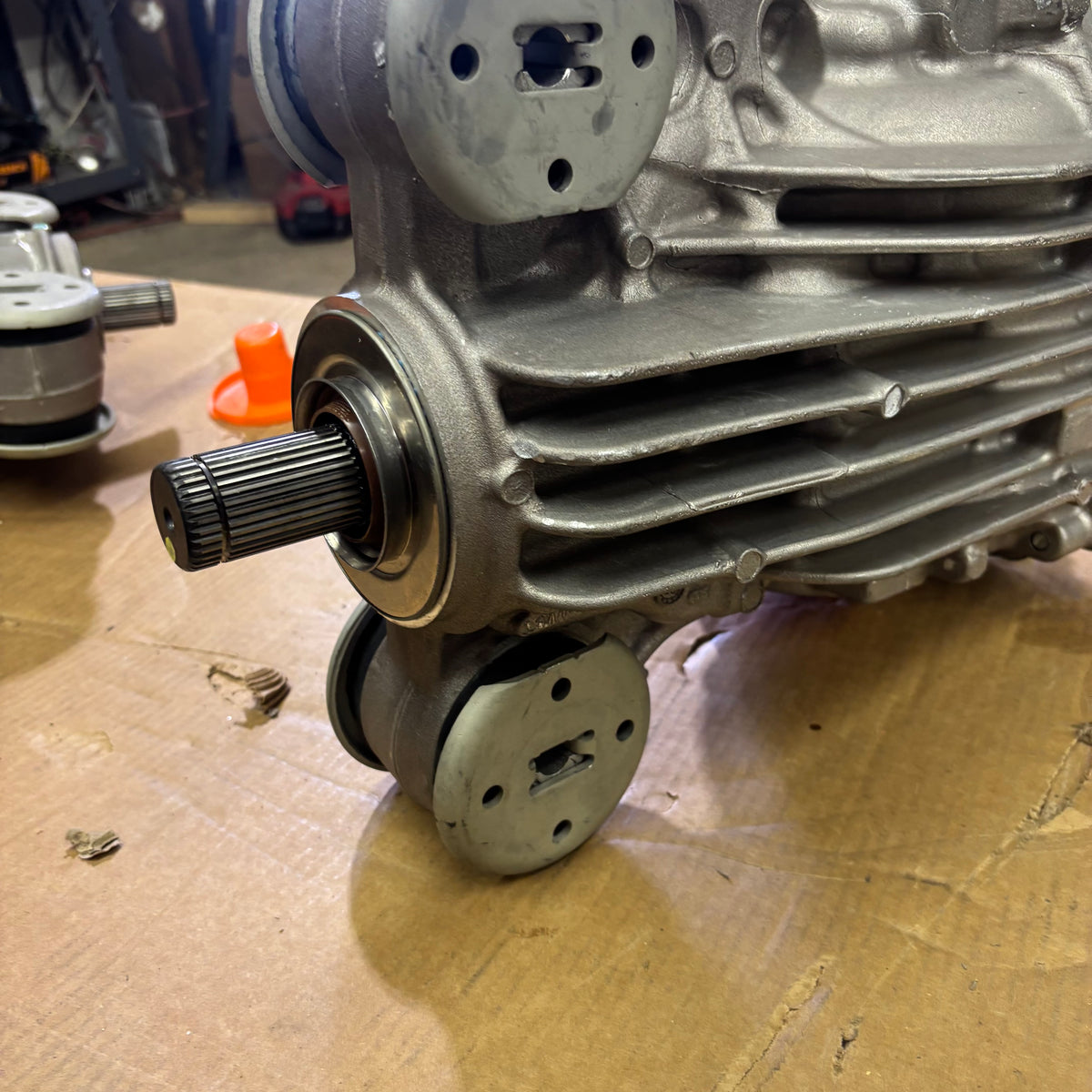 GENUINE FORD REAR DIFFERENTIAL 20-24 EXPLORER L1MW 4000 HE