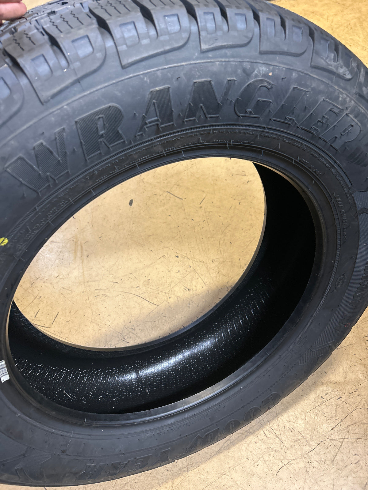 GOODYEAR WRANGLER STEADFAST HT BSW P 275/60R20 115H  ALL SEASON TIRE 269019969