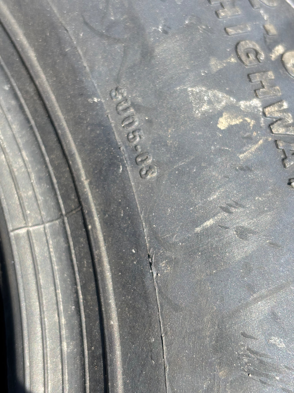 NOS HI RUN SU05 BSW 24 12 12 4 PLY TURF TIRE WD1112