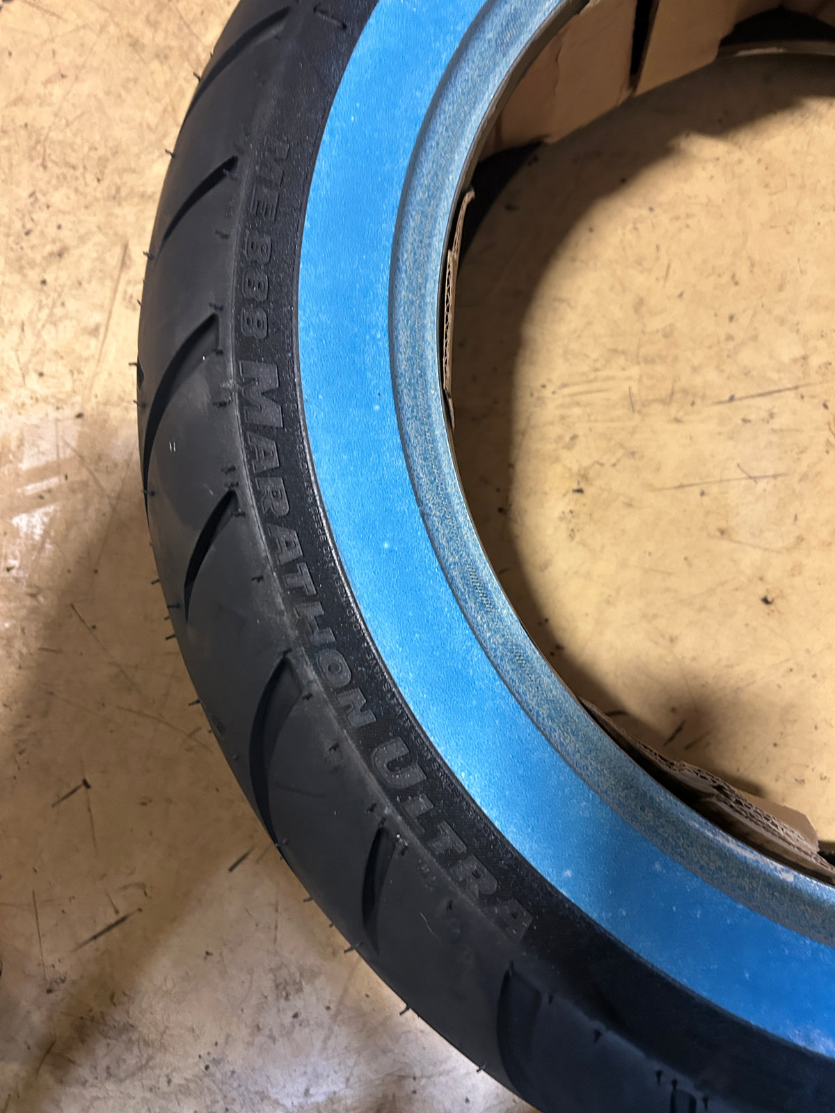 METZELER ME888 MARATHON ULTRA WW 180 65 16 81H REAR MOTORCYCLE TIRE 2408400