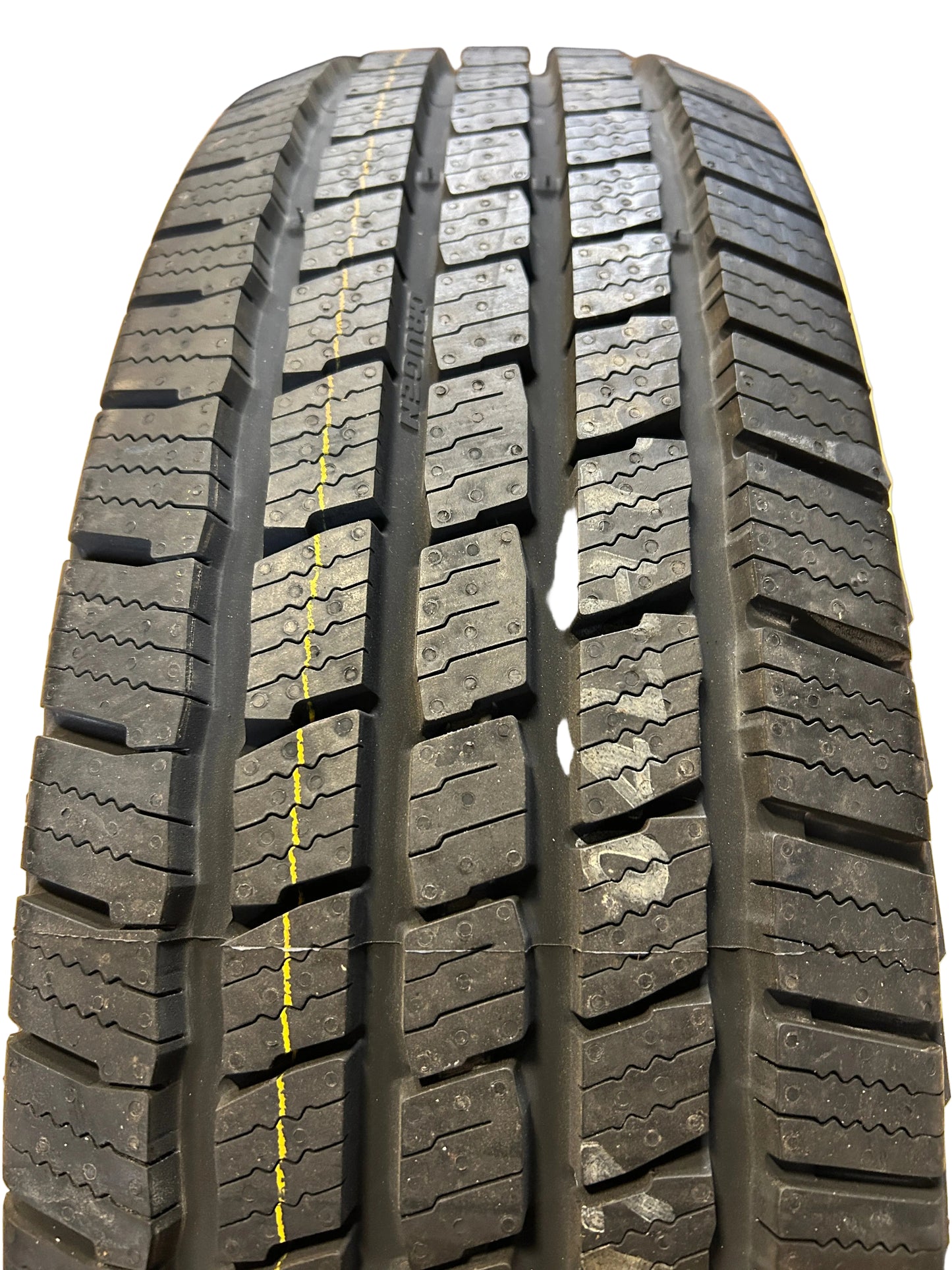 2 KUMHO CRUGEN HT51 BSW P 235 75 17 109T ALL SEASON TIRE 2231233