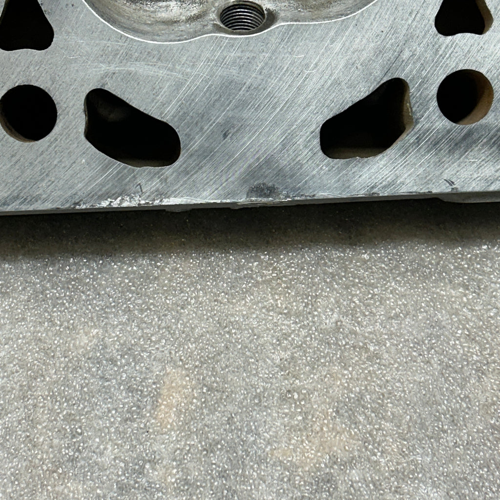 PORSCHE 928 S2 4.7L V8 CYLINDER HEAD MISSING PARTS 9281043483R