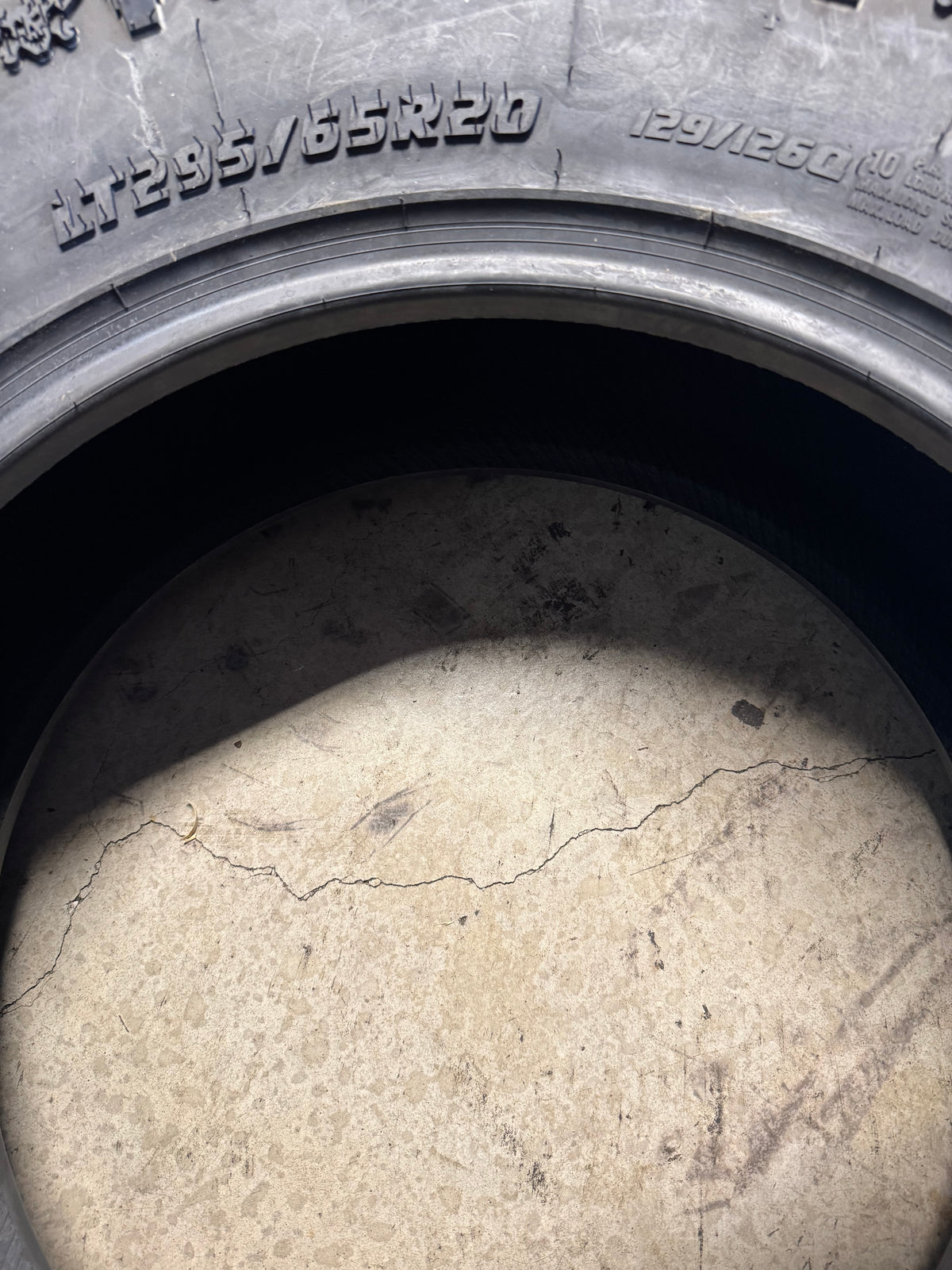 NOS RADAR RENEGADE R/T+ BSW LT 295 65 20 129/126Q 10PLY RUGGED TERRAIN TIRE RND0131
