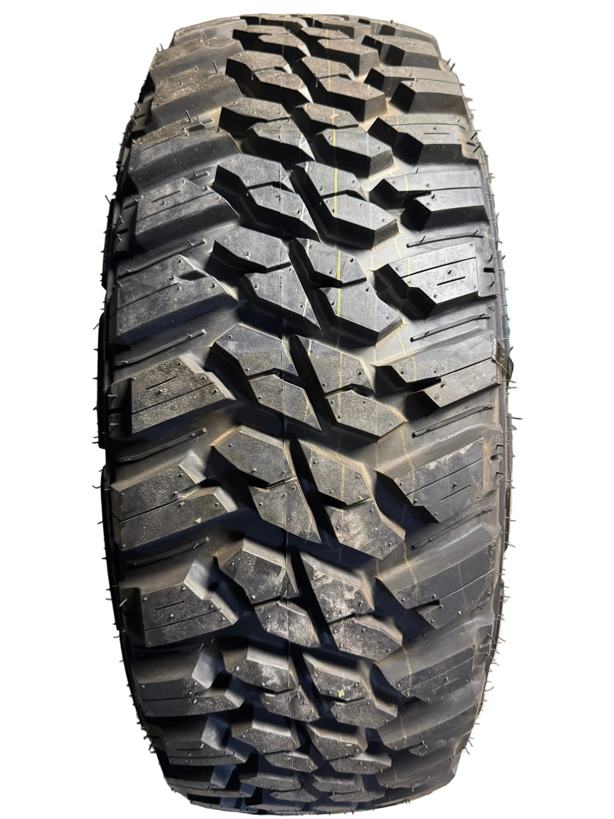 NOS KANATI MUD HOG M/T BSW LT 275 60 20 123/120Q 10PLY MUD TERRAIN TIRE L2027560E252