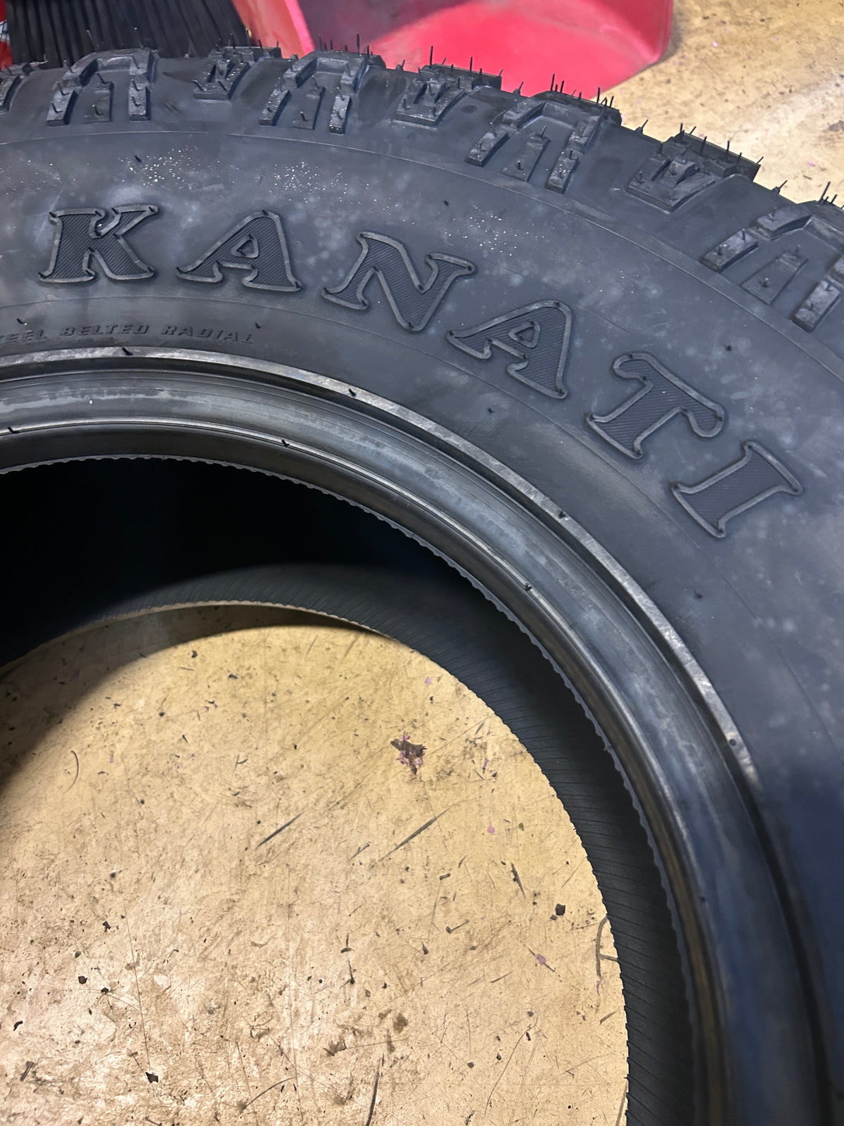 KANATI TRAIL HOG A/T-4 BSW LT 37 12.5 18 128Q ALL TERRAIN TIRE LTH1837125E