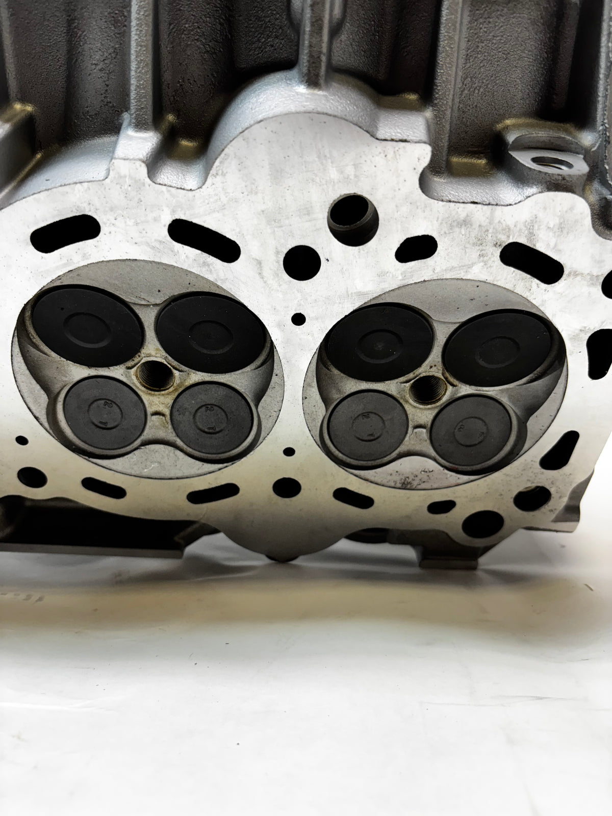 REMANUFACTURED FOR TOYOTA 2.7 2TR DOHC DUAL VVTI CYLINDER HEAD G289065