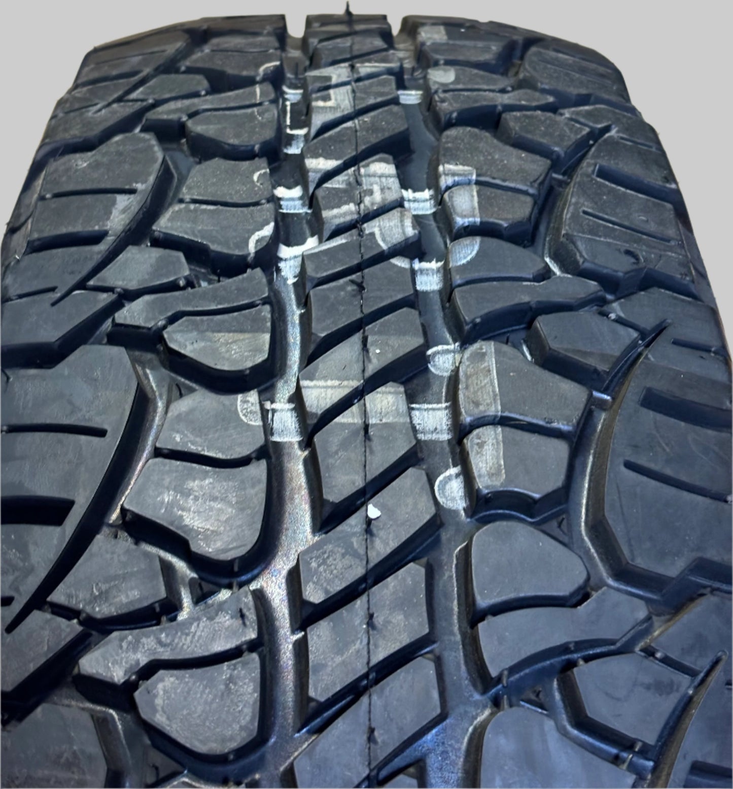 BFGOODRICH RUGGED TERRAIN T/A RWL P 265 70 17 113T SL ALL TERRAIN TIRE 22049