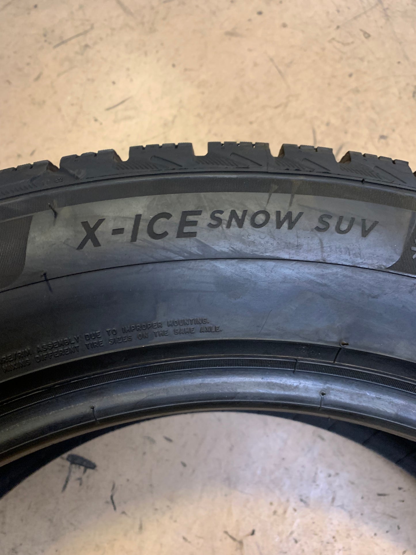 MICHELIN X-ICE SNOW SUV BSW P 235 55 19 105H XL WINTER TIRE 36547