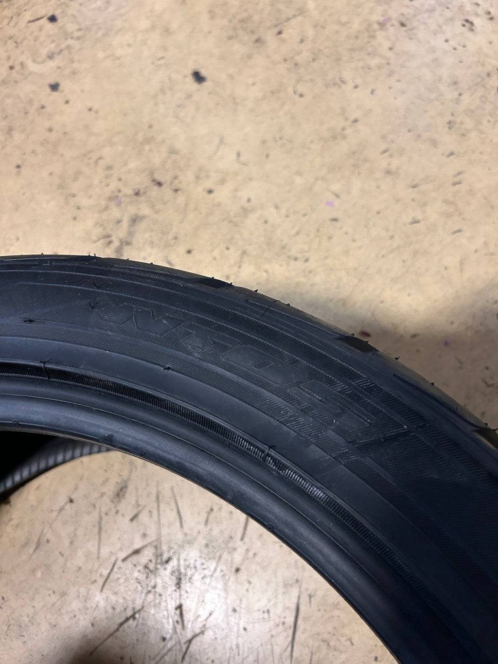 NITTO NT05 BSW P 245 40 18 97W XL PERFORMANCE TIRE 207030
