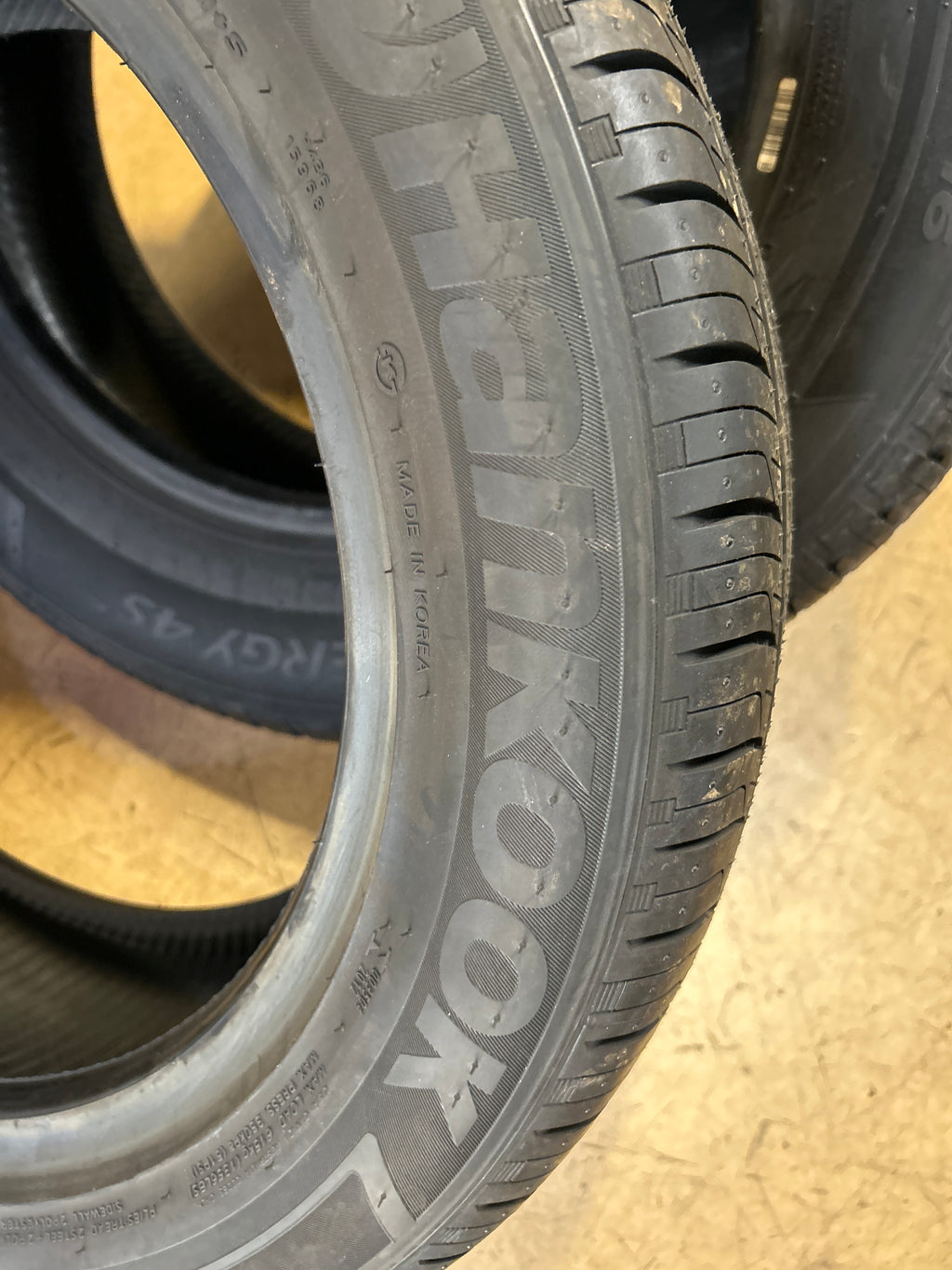 HANKOOK KINERGY GT BSW P 205 55 16 91H ALL SEASON TIRE 1014871