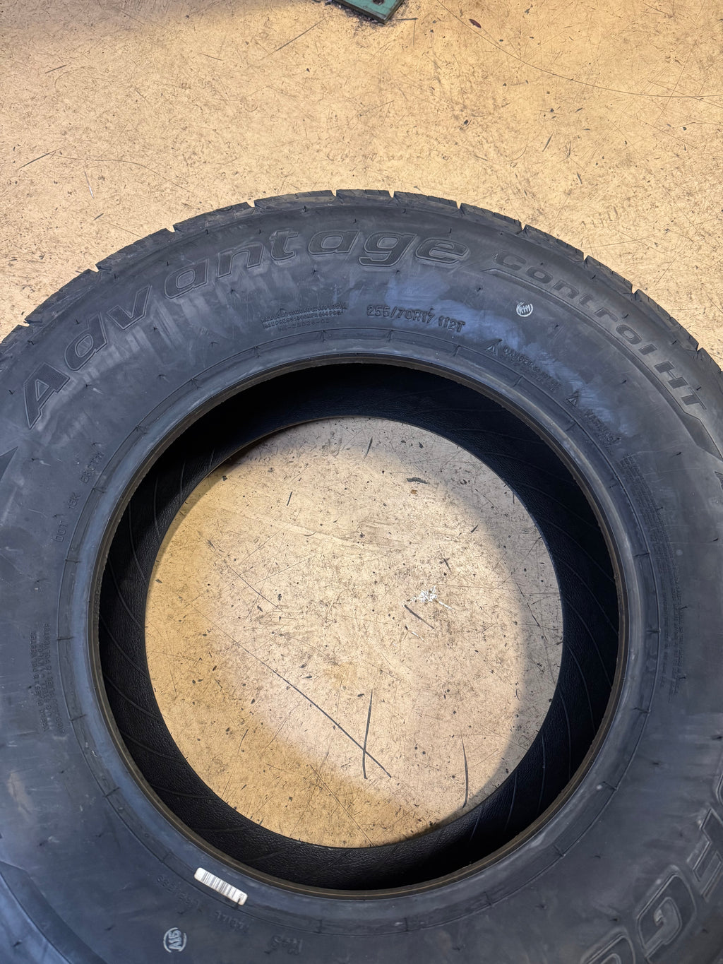 BFGOODRICH ADVANTAGE CONTROL HT BSW P  255 70 17 112T ALL SEASON TIRE 51850