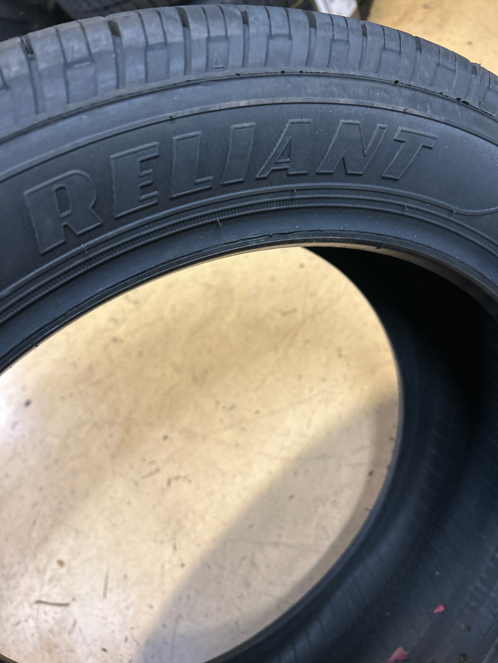 GOODYEAR RELIANT BSW P 245 45 18 96V ALL SEASON TIRE 682068597
