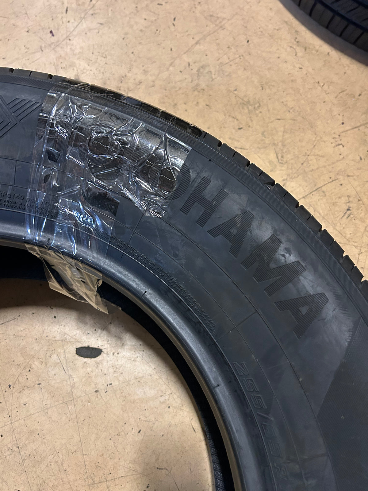 YOKOHAMA GEOLANDAR X-CV BSW P 255 65 18 111H ALL SEASON TIRE 110133717