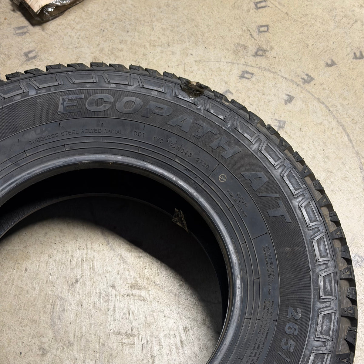 NOS TRAVELSTAR ECOPATH A/T  BSW  P 265 70 16 112T SL ALL TERRAIN TIRE LLSUV014