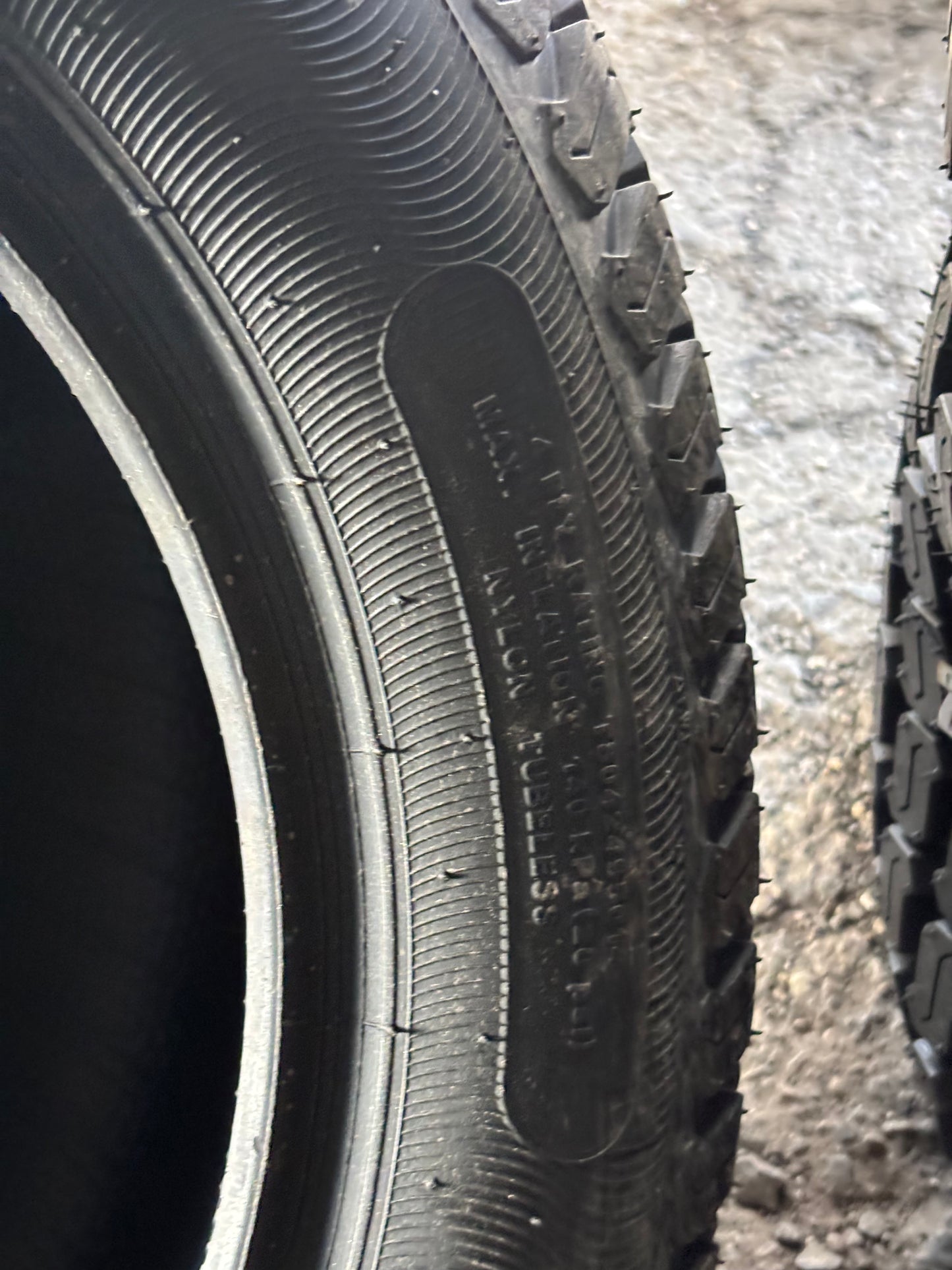 OTR GRASS MASTER BSW  24 9.5 14 4PLY LAWN TIRE T8042495014
