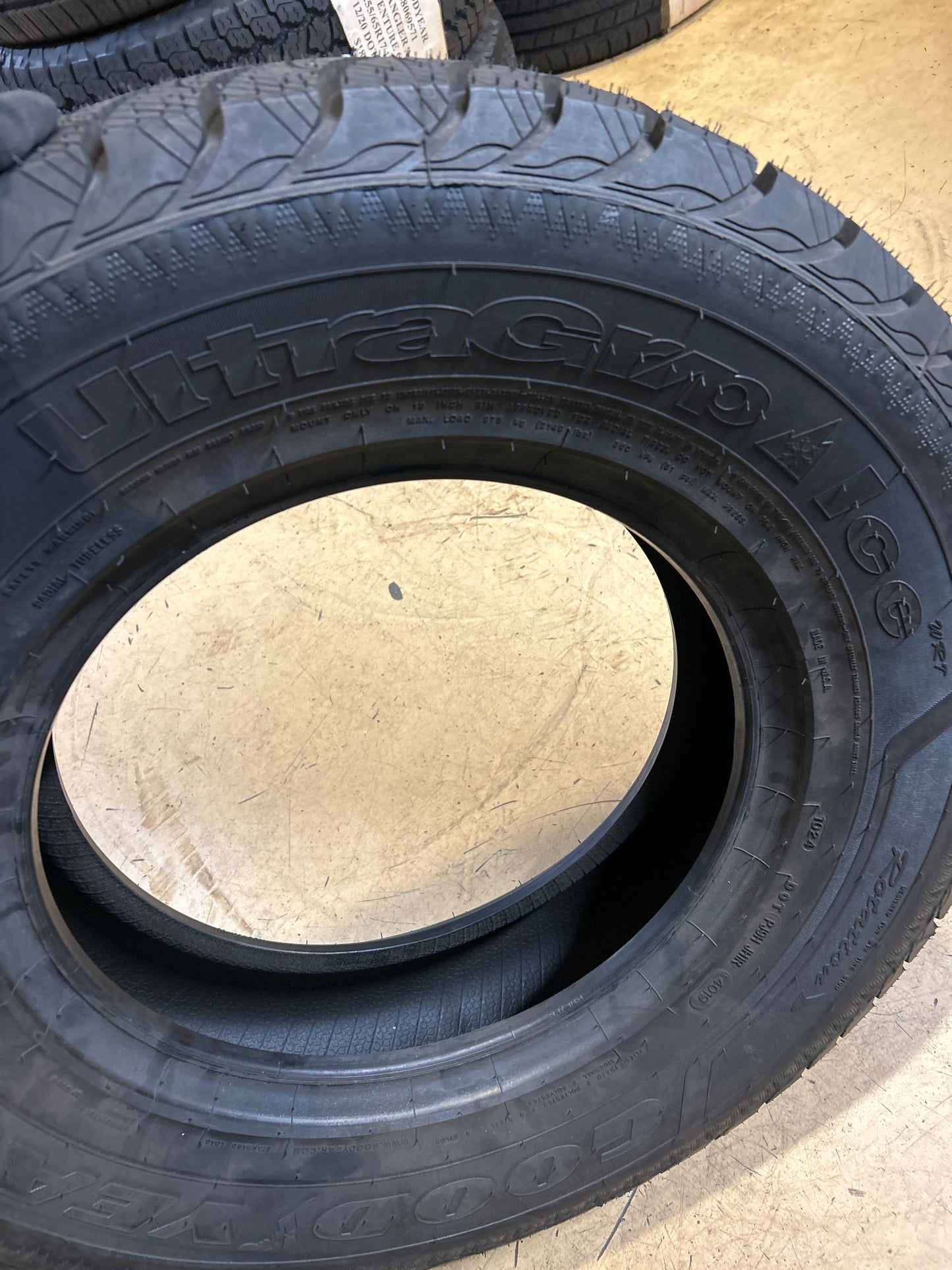 NOS 2 GOODYEAR ULTRAGRIP ICE WRT P 245 70 16 107S SL ALL SEASON TIRE 754213371