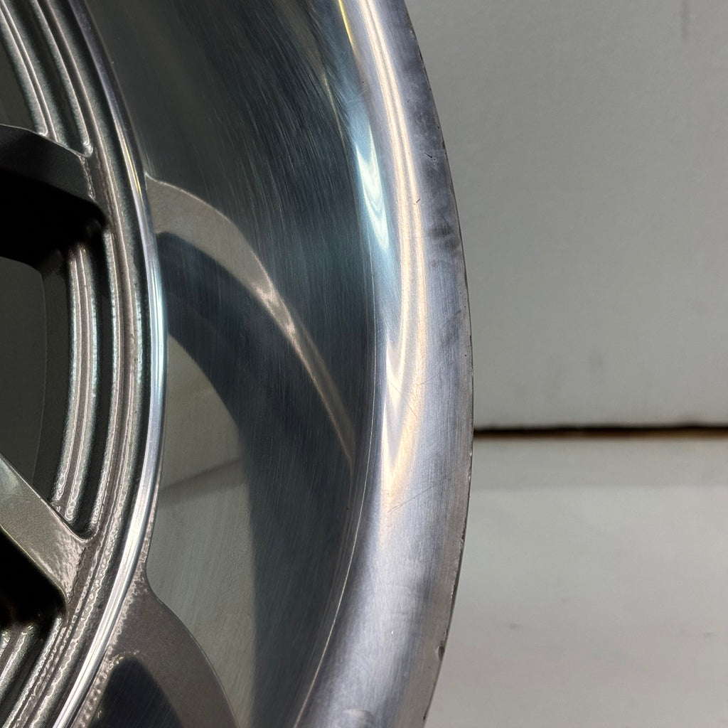 RIDLER 650 WHEEL 18X9.5 5X120.65 GLOSS GREY W/ POLISHED LIP 0MM 650-8961G