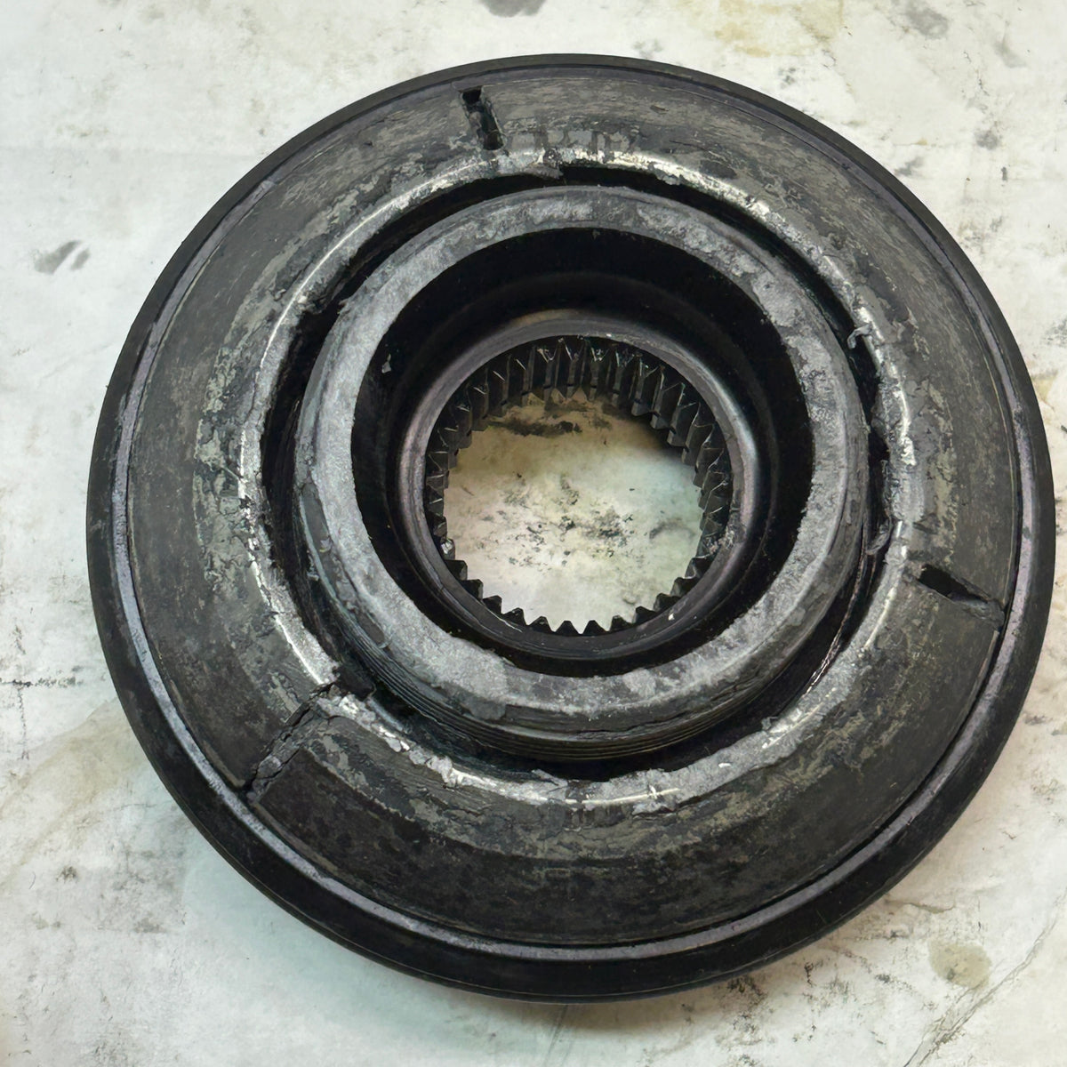 USED PORSCHE CENTER WHEEL LOCK 991 361 081 90