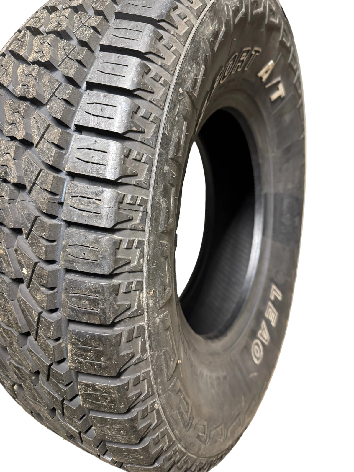 LEAO LION SPORT A/T OWL P 265 70 15 112T ALL TERRAIN TIRE 221009242