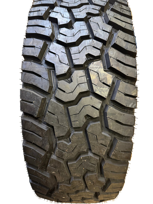 YOKOHAMA GEOLANDAR X-AT BSW LT 37 12.5 17 124Q 8PLY ALL TERRAIN TIRE 110116004