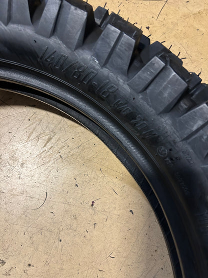 MOTOZ TRACTIONATOR BSW 140 80 18 70M REAR DIRT BIKE TIRE 0914008018
