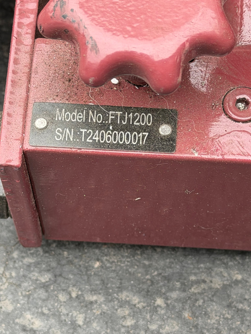 MATCO TOOLS 1200LBS FLOOR STYLE TRANSMISSION JACK FTJ1200