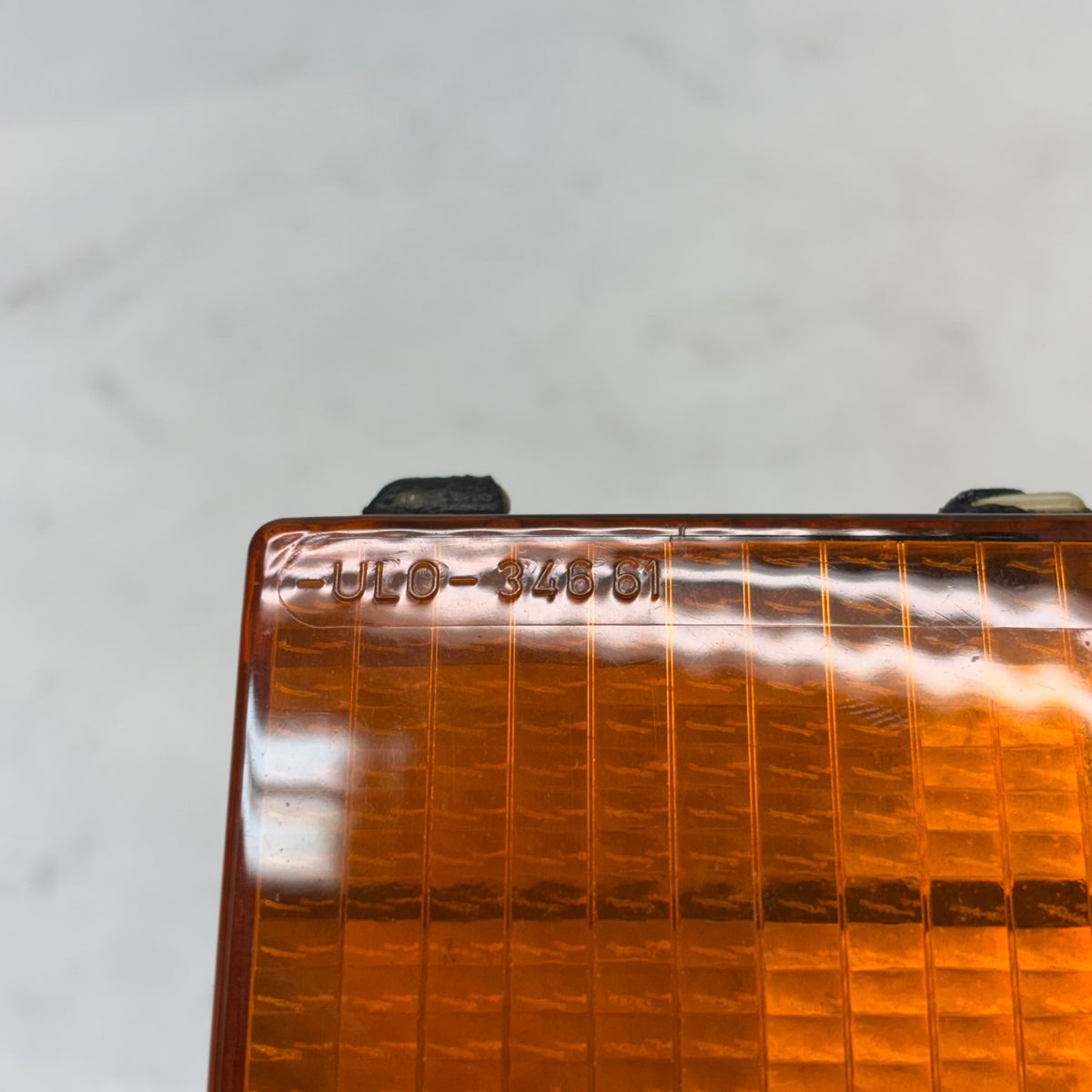 USED GENUINE PORSCHE FRONT MARKER AMBER LIGHT 96463141000
