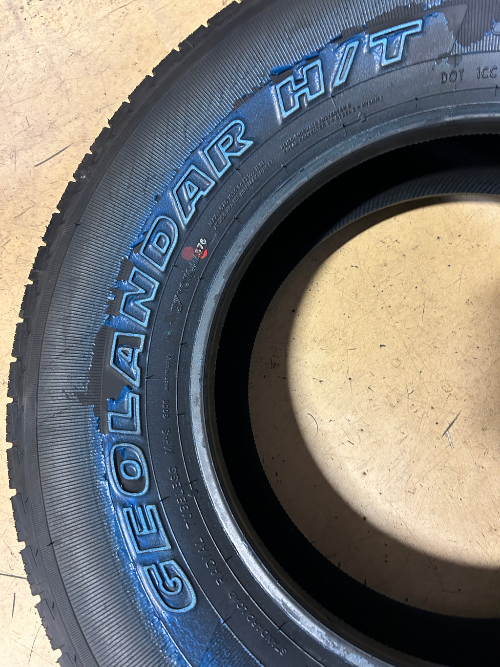 YOKOHAMA GEOLANDAR H/T G056 OWL P 255 70 16 109T SL HIGHWAY TIRE 110105615