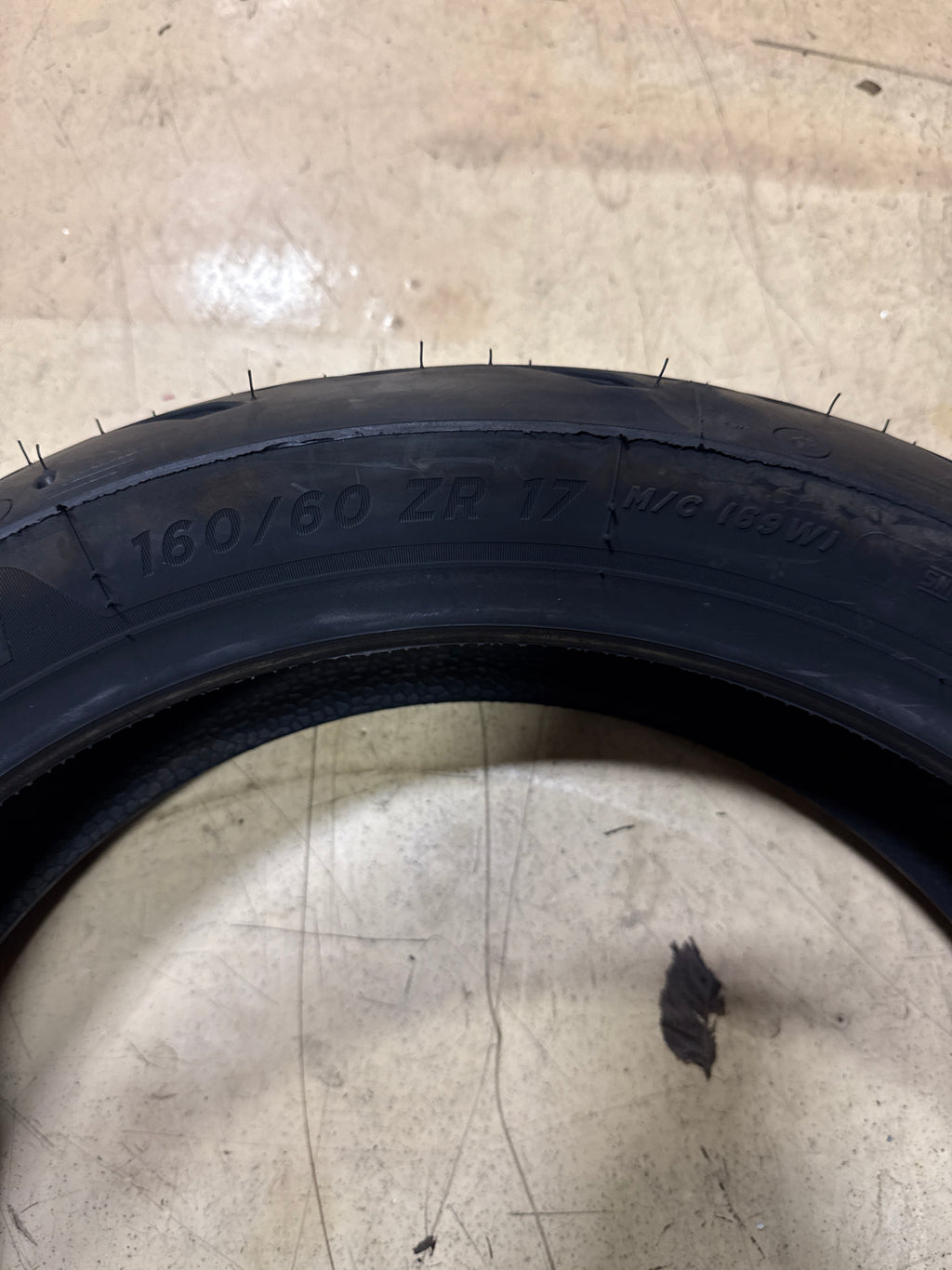 MICHELIN ROAD 5 2CT+ BSW 160 60 17 69W REAR MOTORCYCLE TIRE 03574