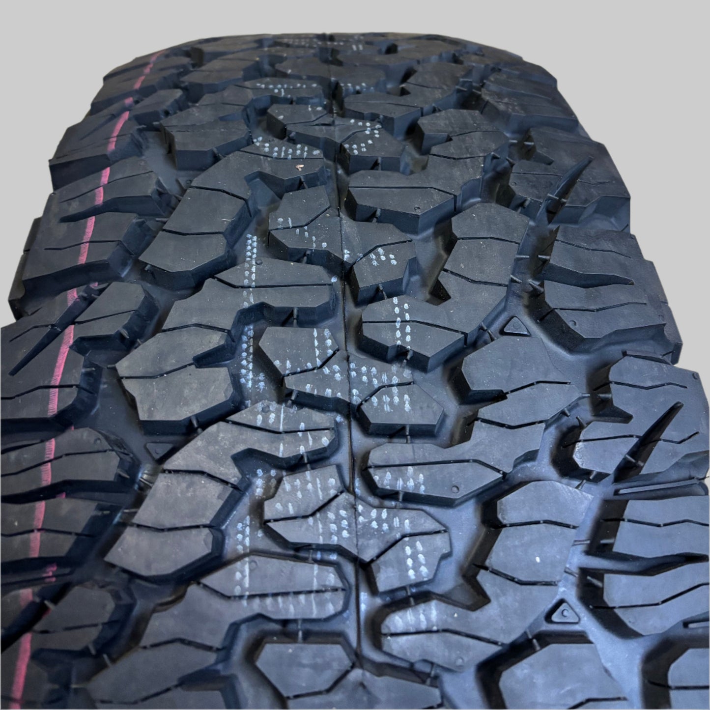 BFGOODRICH ALL TERRAIN T/A KO2 BSW LT 315 70 17 113/110T 6PLY ALL SEASON TIRE 07361