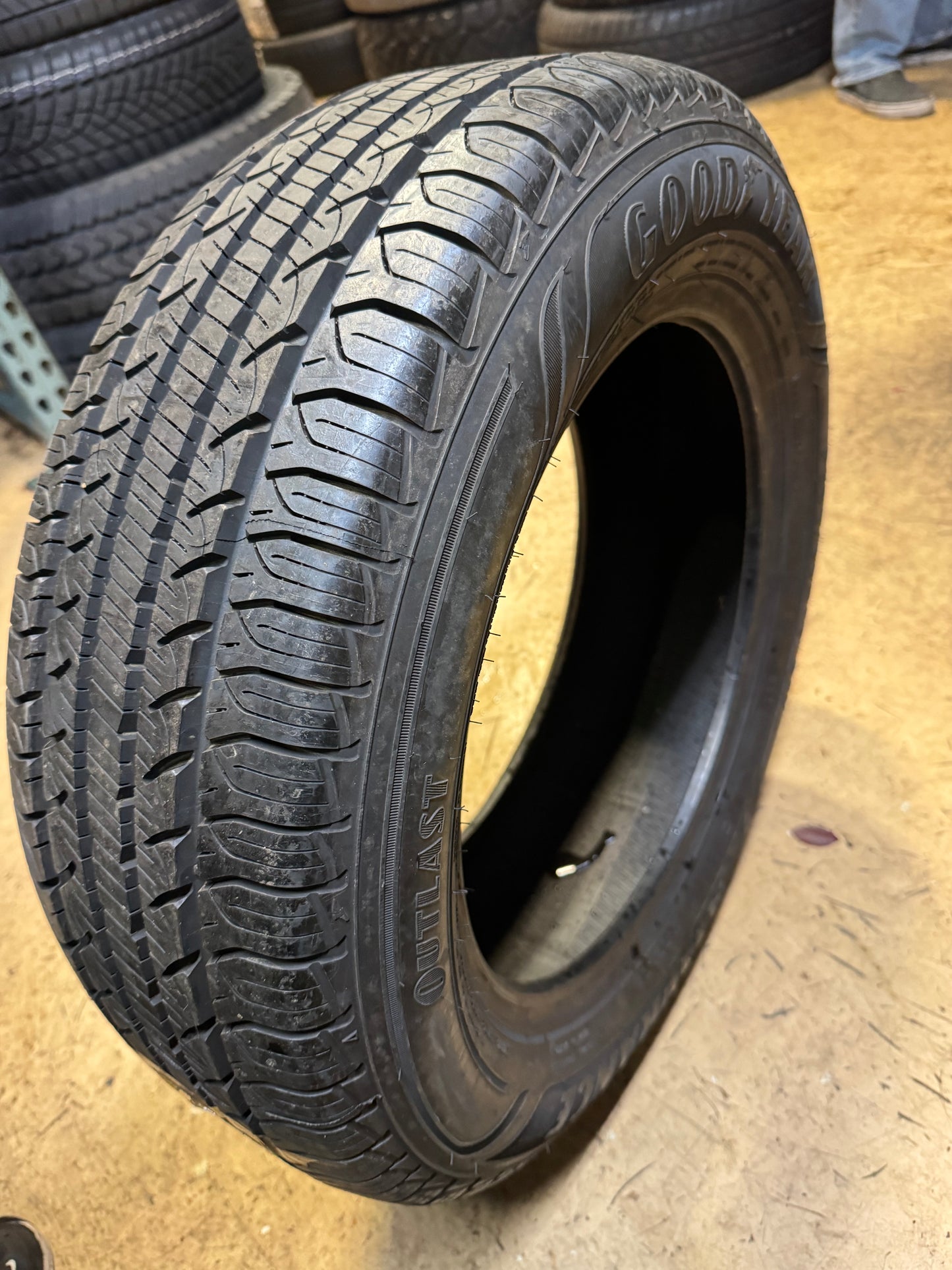 GOODYEAR ASSURANCE BSW P 205 60 16 91V ALL SEASON TIRE 413500329