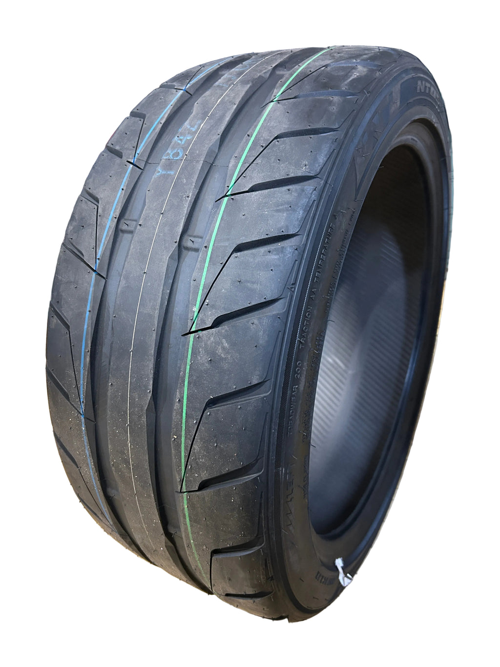 NITTO NT05 BSW P 245 40 18 97W XL PERFORMANCE TIRE 207030