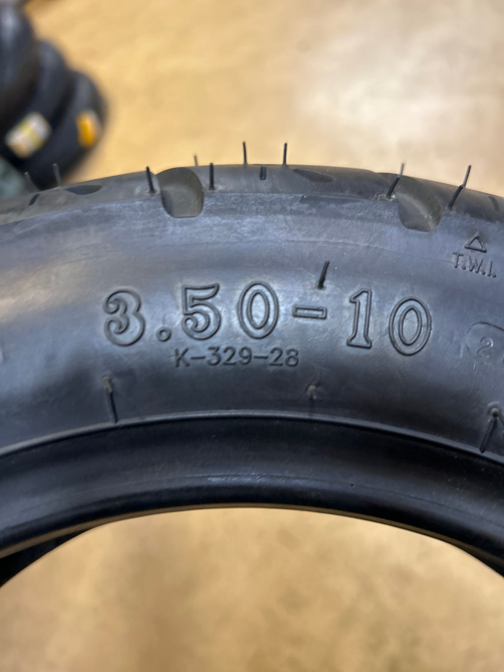 KENDA K329 BSW 3.50-10 51J DUAL SCOOTER TIRE 043291041B1