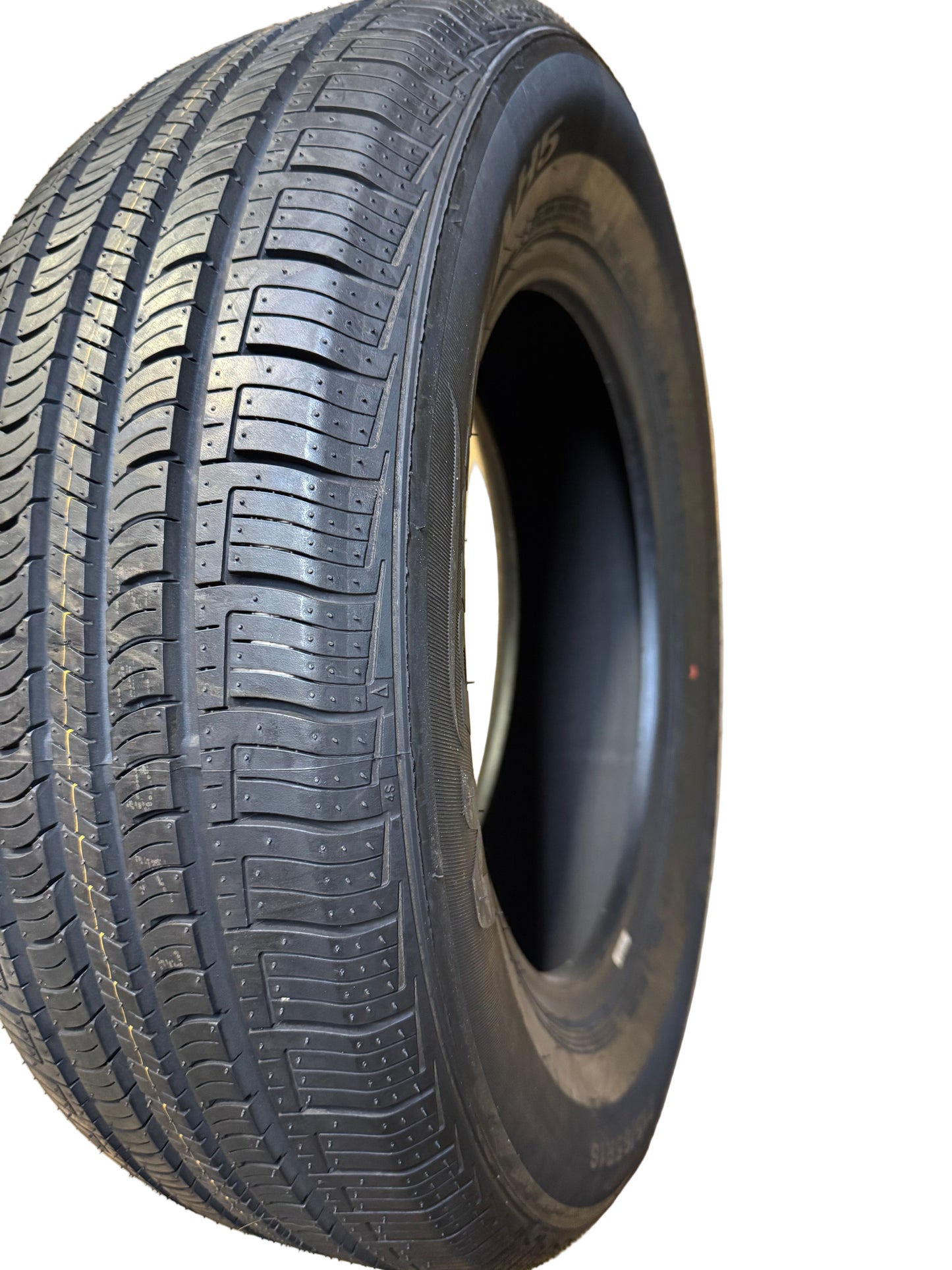 NOS NEXEN NPRIZ AH5 BSW P 215 65 17 98T ALL SEASON TIRE 15143NXK