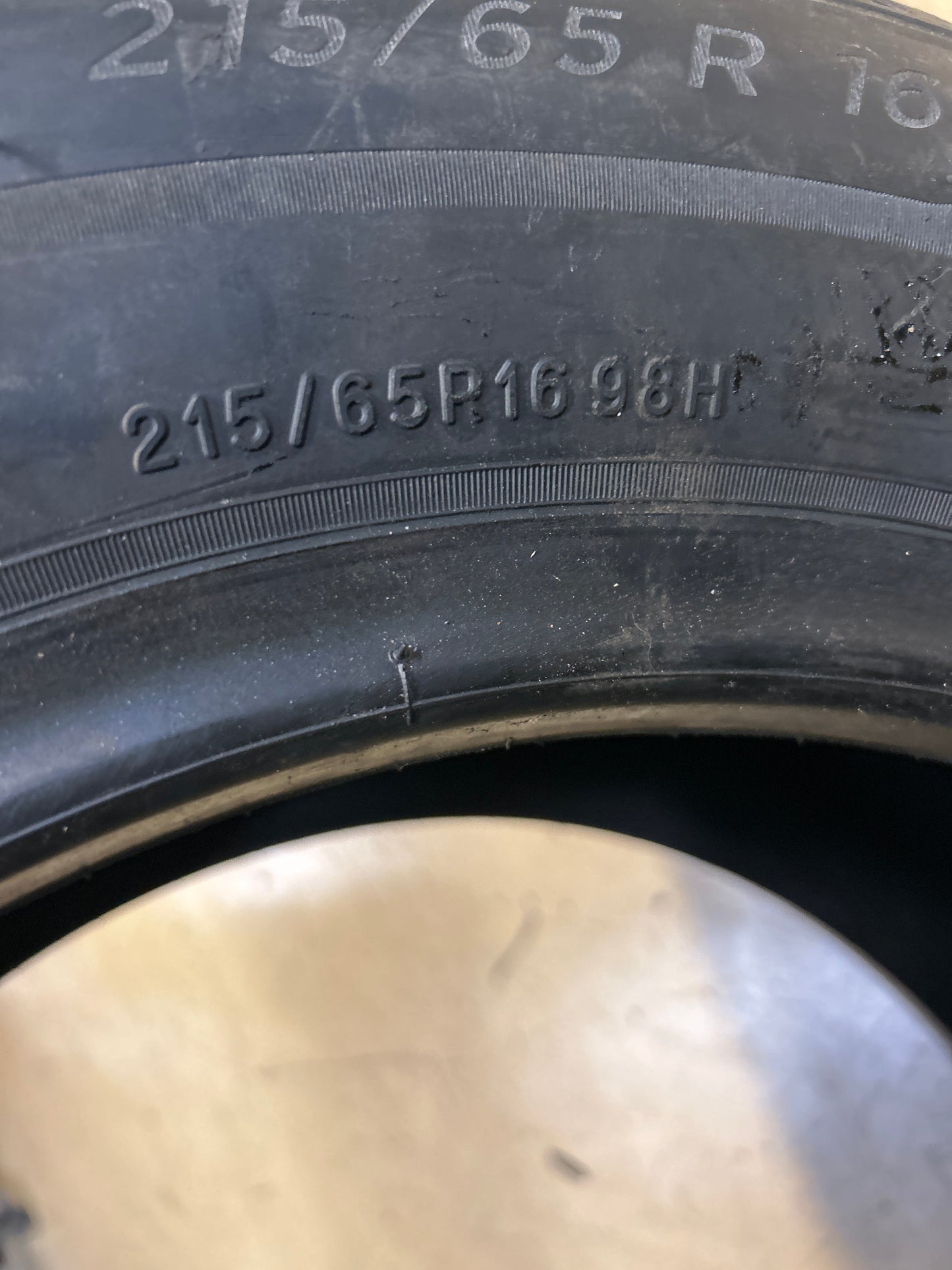 MICHELIN X TOUR A/S 2 BSW P 215 65 16 98H ALL SEASON TIRE 46704