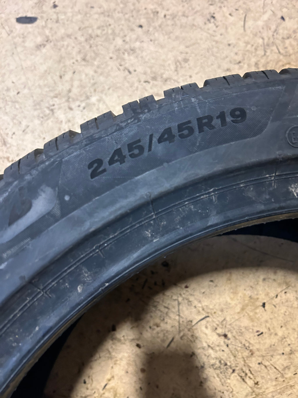 BRIDGESTONE BLIZZAK 6 BSW P 245 45 19 102W WINTER TIRE 014646