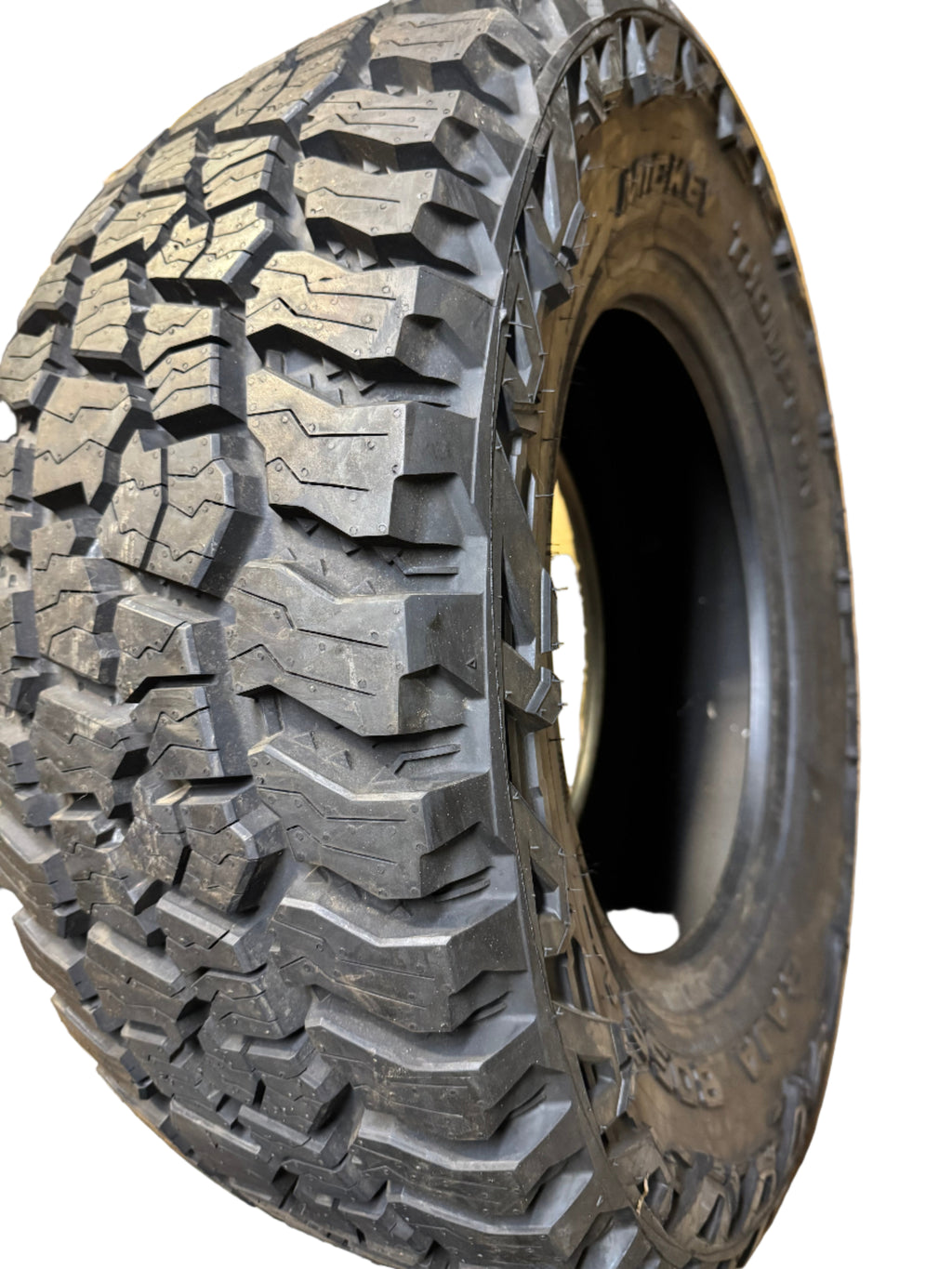 2 MICKEY THOMPSON BAJA BOSS A/T LT 285 65 18 125/122Q 10PLY TIRE 331016001