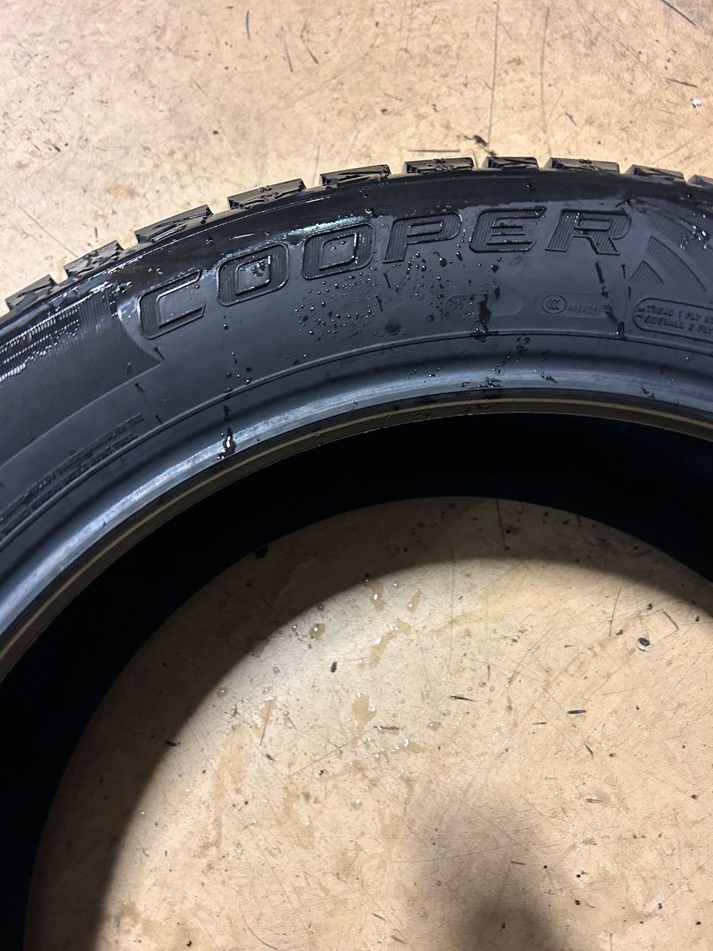 COOPER DISCOVERER TRUE NORTH BSW P 235 55 20 102H WINTER TIRE 166216004