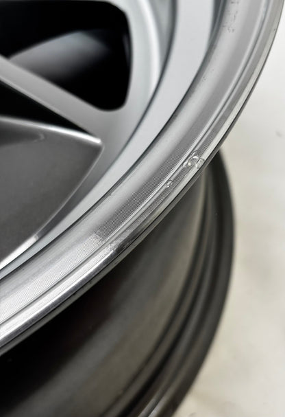 LEGENDARY WHEEL CO. STYLED ALLOY WHEEL 17"X8" CHARCOAL/MACHINED 5X114.3 ET7.4