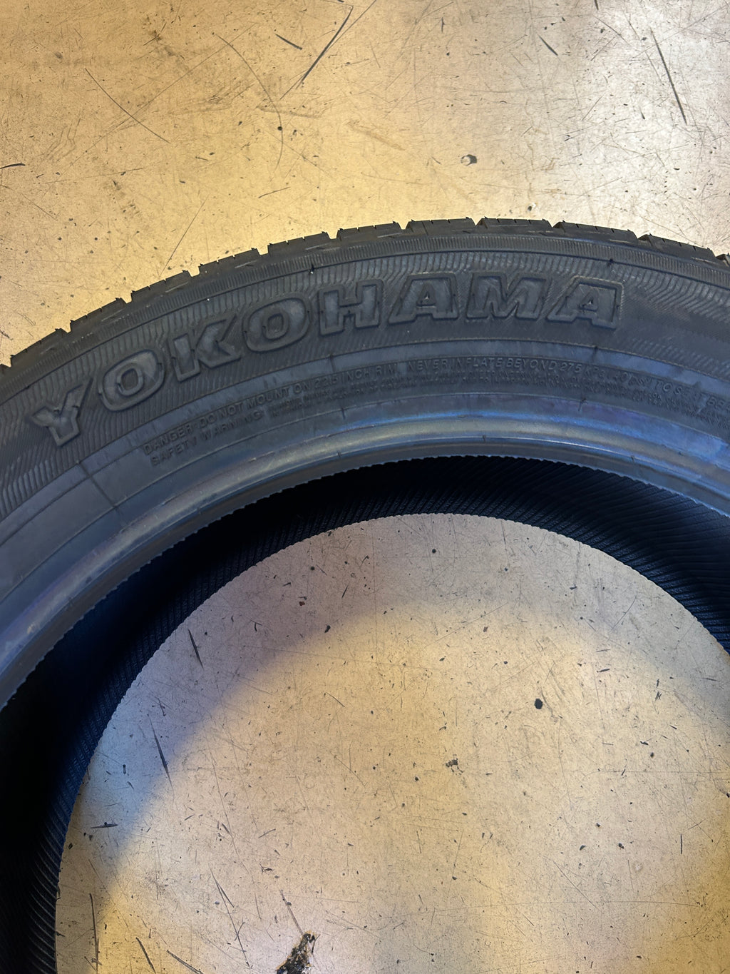 NOS YOKOHAMA GEOLANDAR H/T G056 BSW P 275 50 22 111H HIGHWAY TIRE 110105678