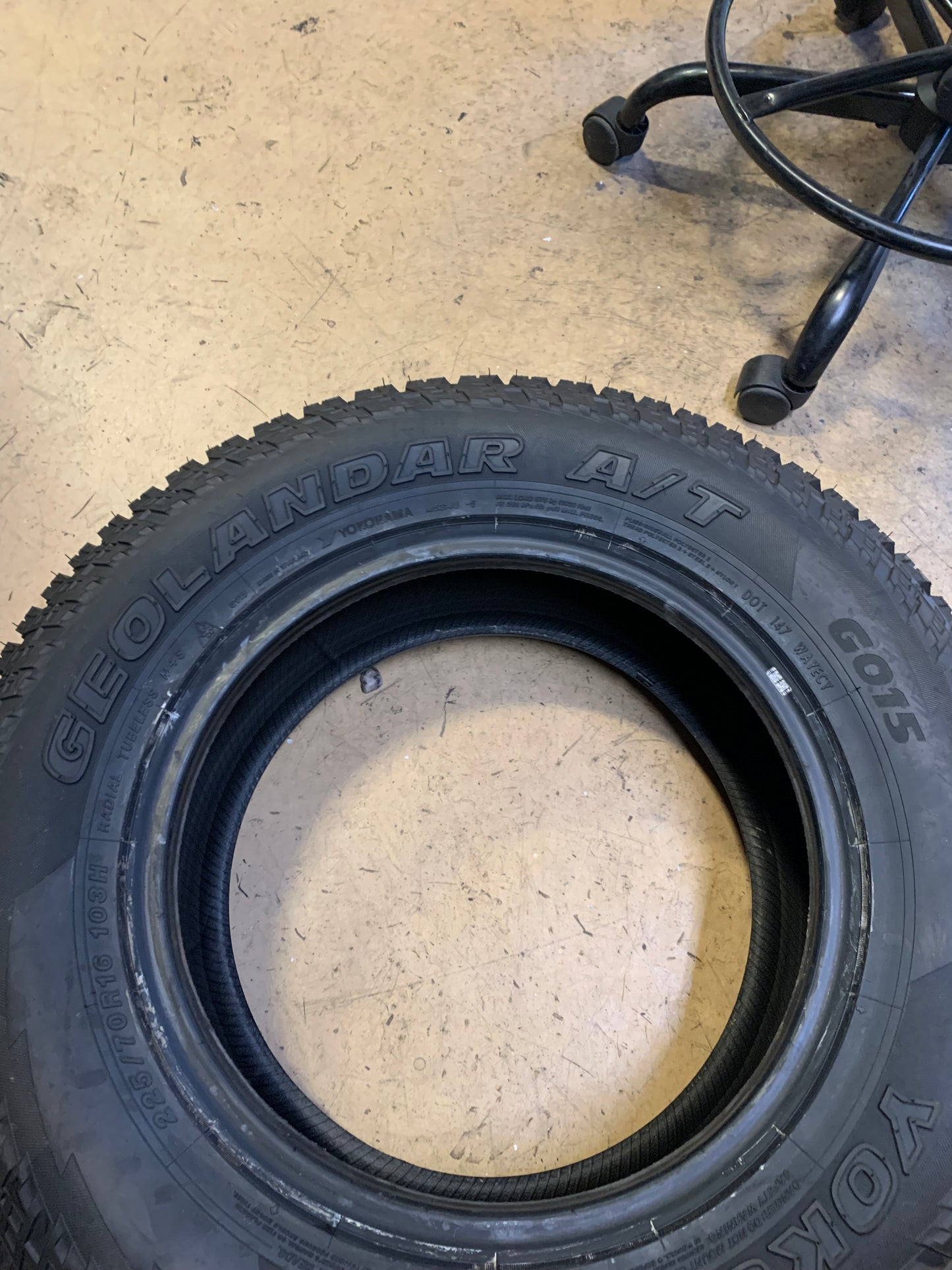 YOKOHAMA GEOLANDAR A/T G015 BSW P 225 70 16 103H ALL TERRAIN TIRE 110101575