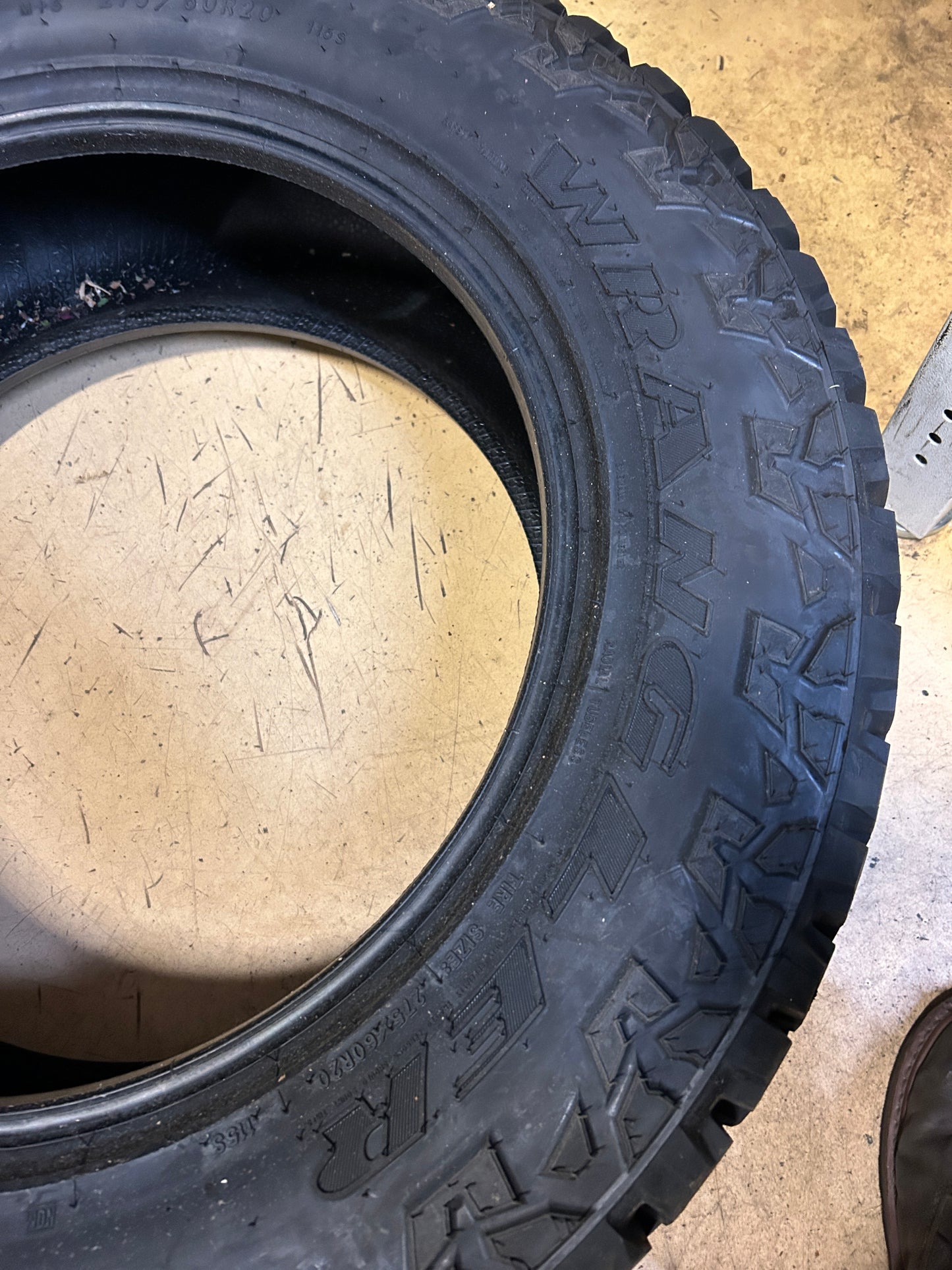 GOODYEAR WRANGLER ULTRA TERRAIN AT P 275 60 20 115S ALL TERRAIN TIRE 475178778