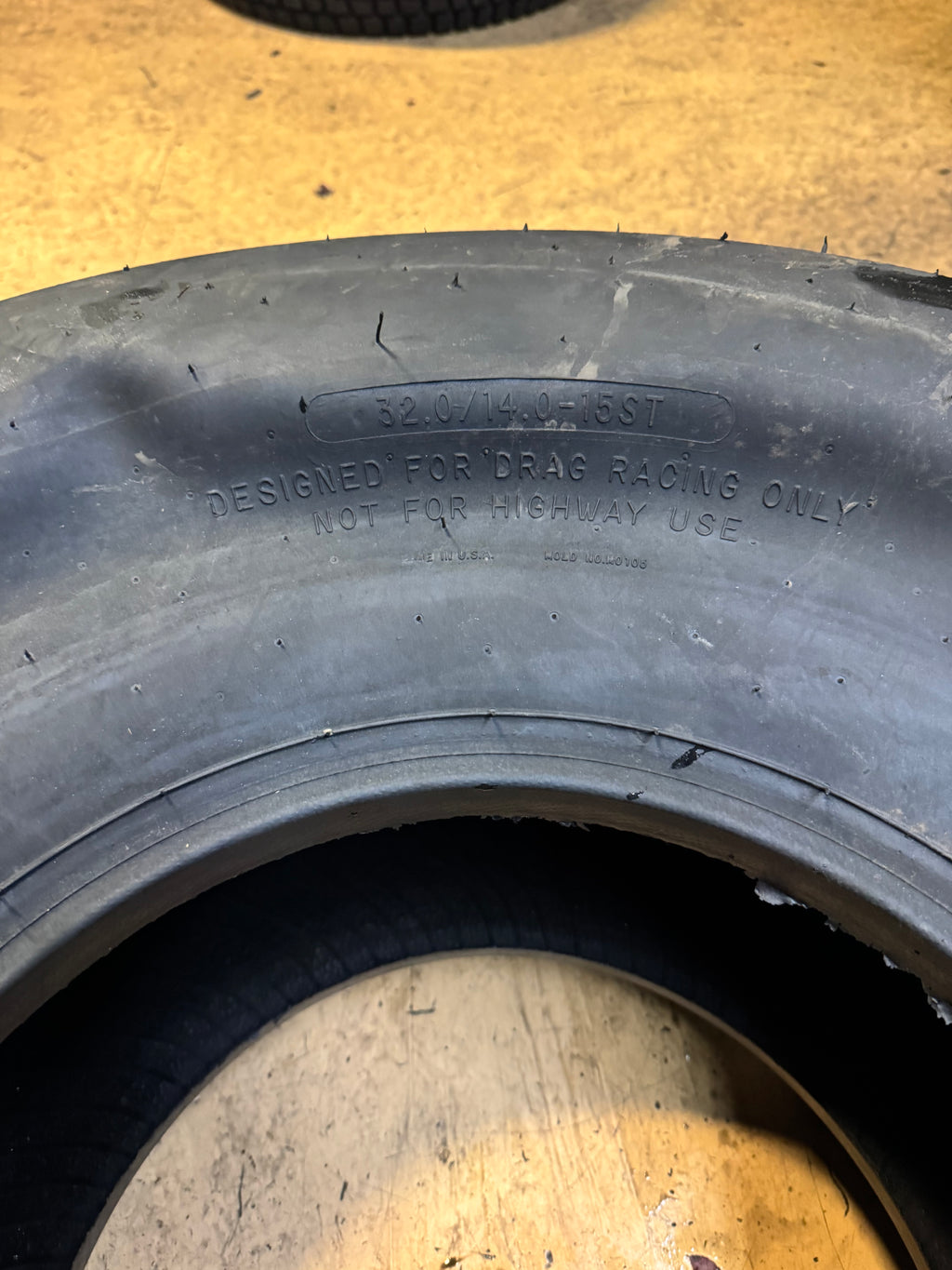 MICKEY THOMPSON ET DRAG WL 32 14 15 DRAG TIRE 90000000878 ROLLOVER 102 ½”