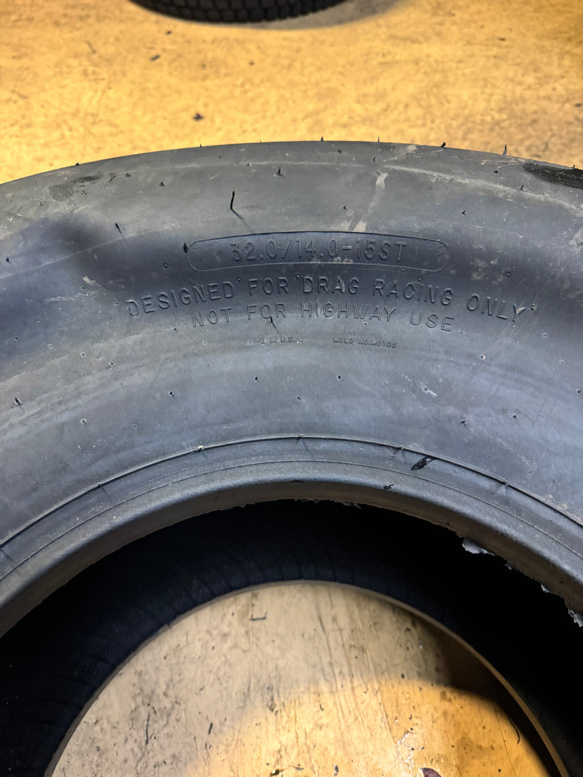 MICKEY THOMPSON ET DRAG WL 32 14 15 DRAG TIRE 90000000878 ROLLOVER 102 ½”