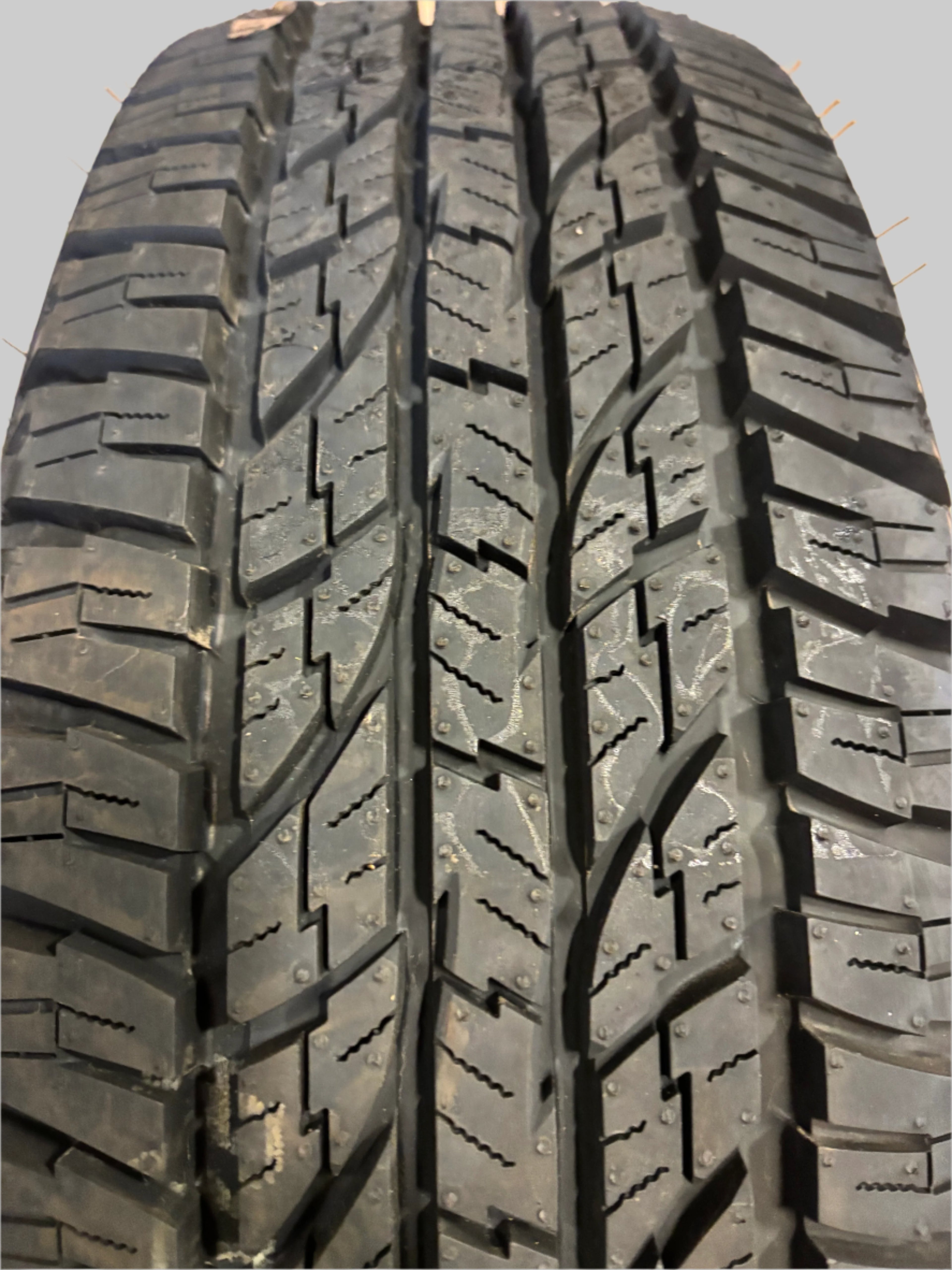 2 YOKOHAMA GEOLANDAR A/T GO15 OWL P 215 70 15 98H ALL TERRAIN TIRE 110101581