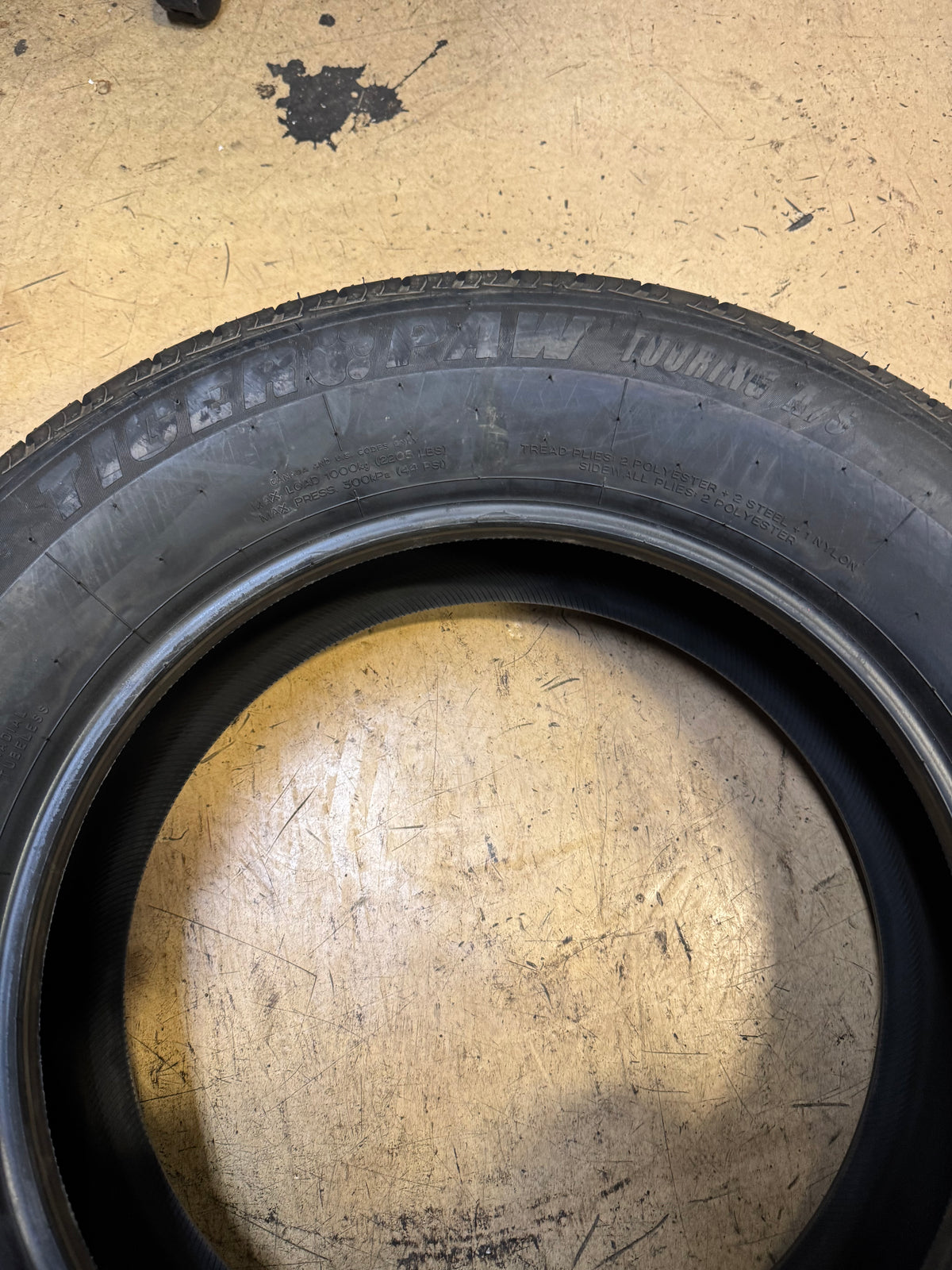 UNIROYAL TIGER PAW TOURING A/S BSW P 255 60 18 108H ALL SEASON TIRE 03436